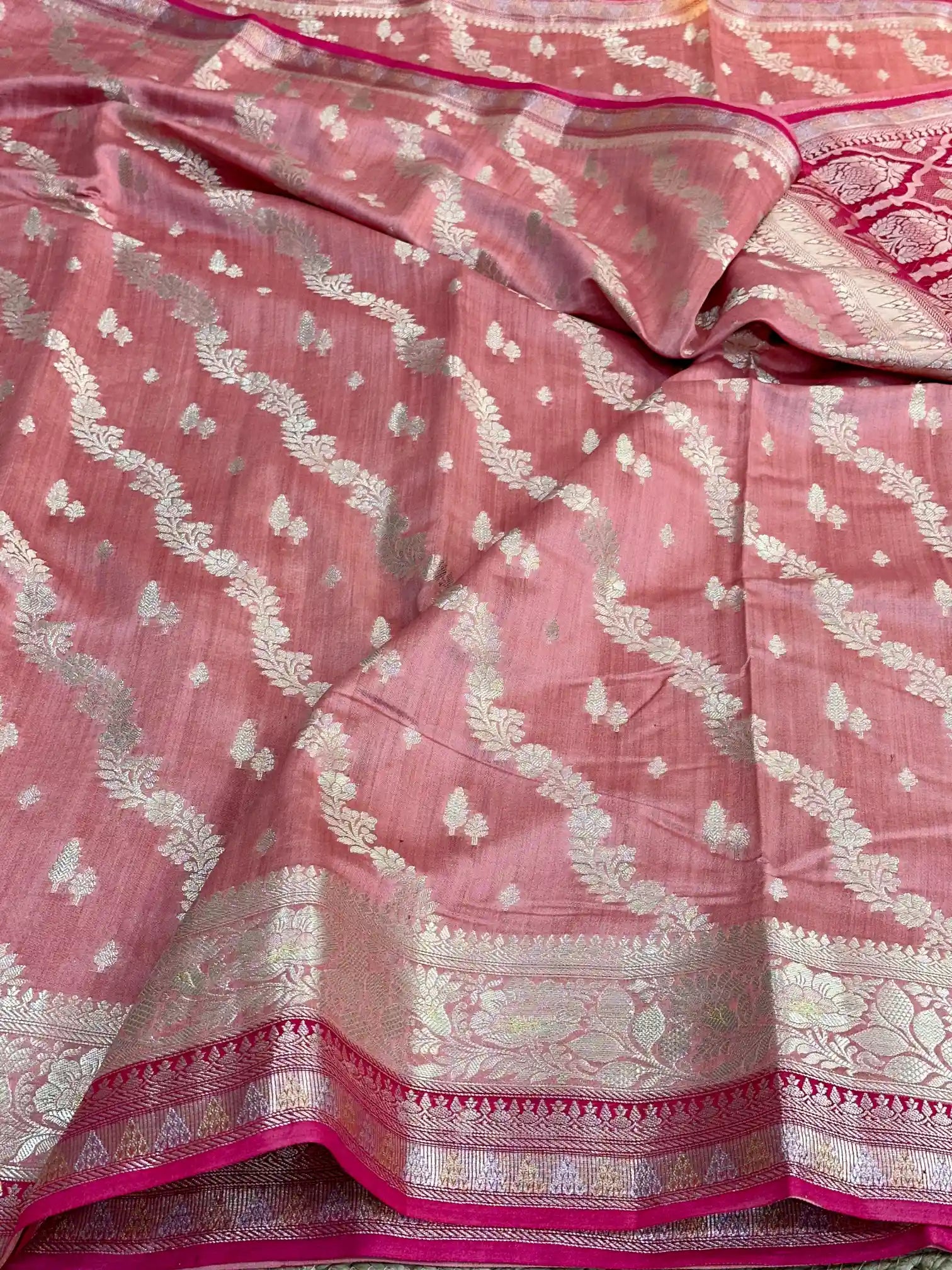 Dark Peach Pure Chiniya Silk Leheriya Pattern Banarasi Saree