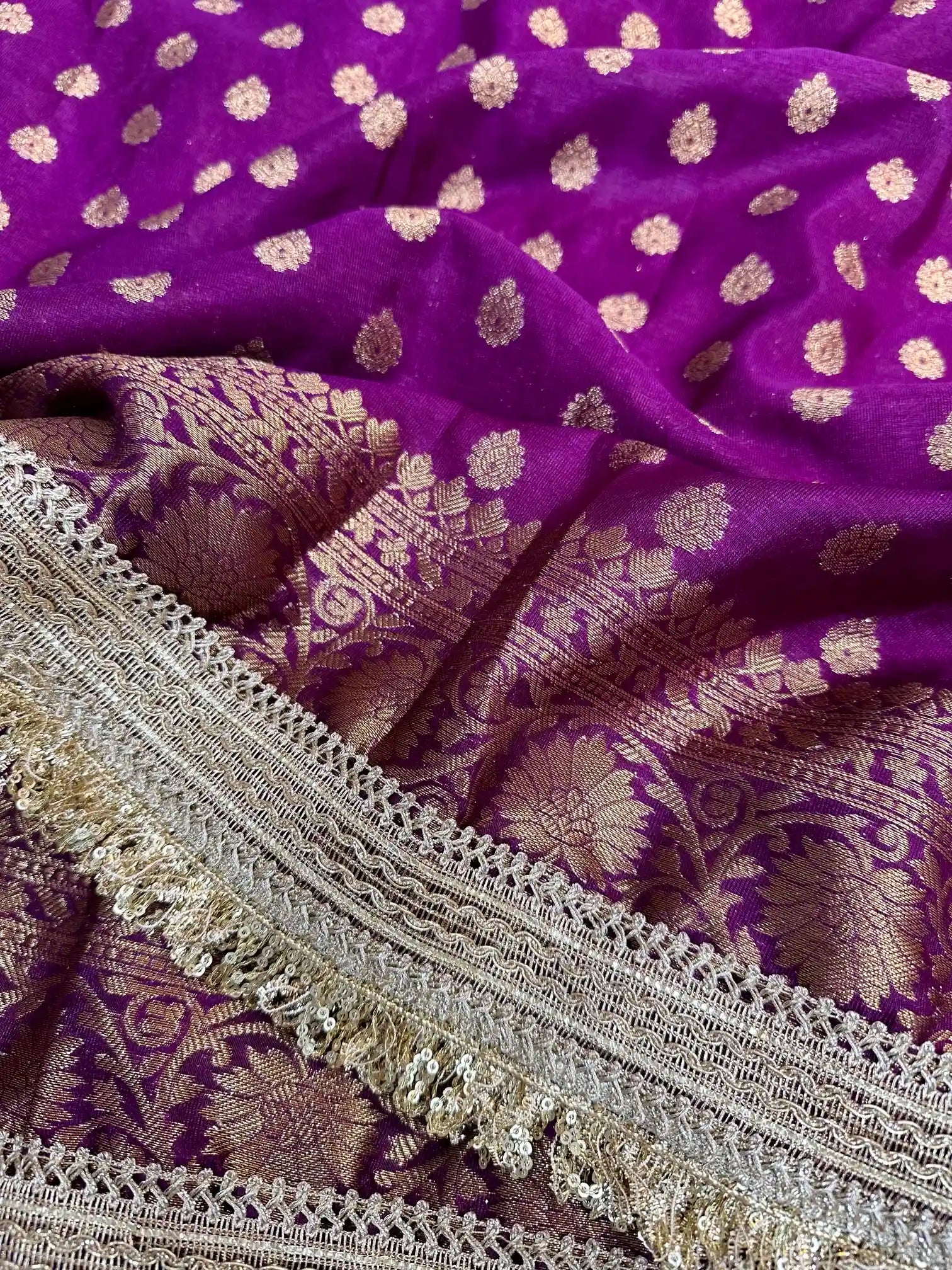 Deep Purple Khaddi Buti Georgette Silk Lace Attached Banarasi Saree