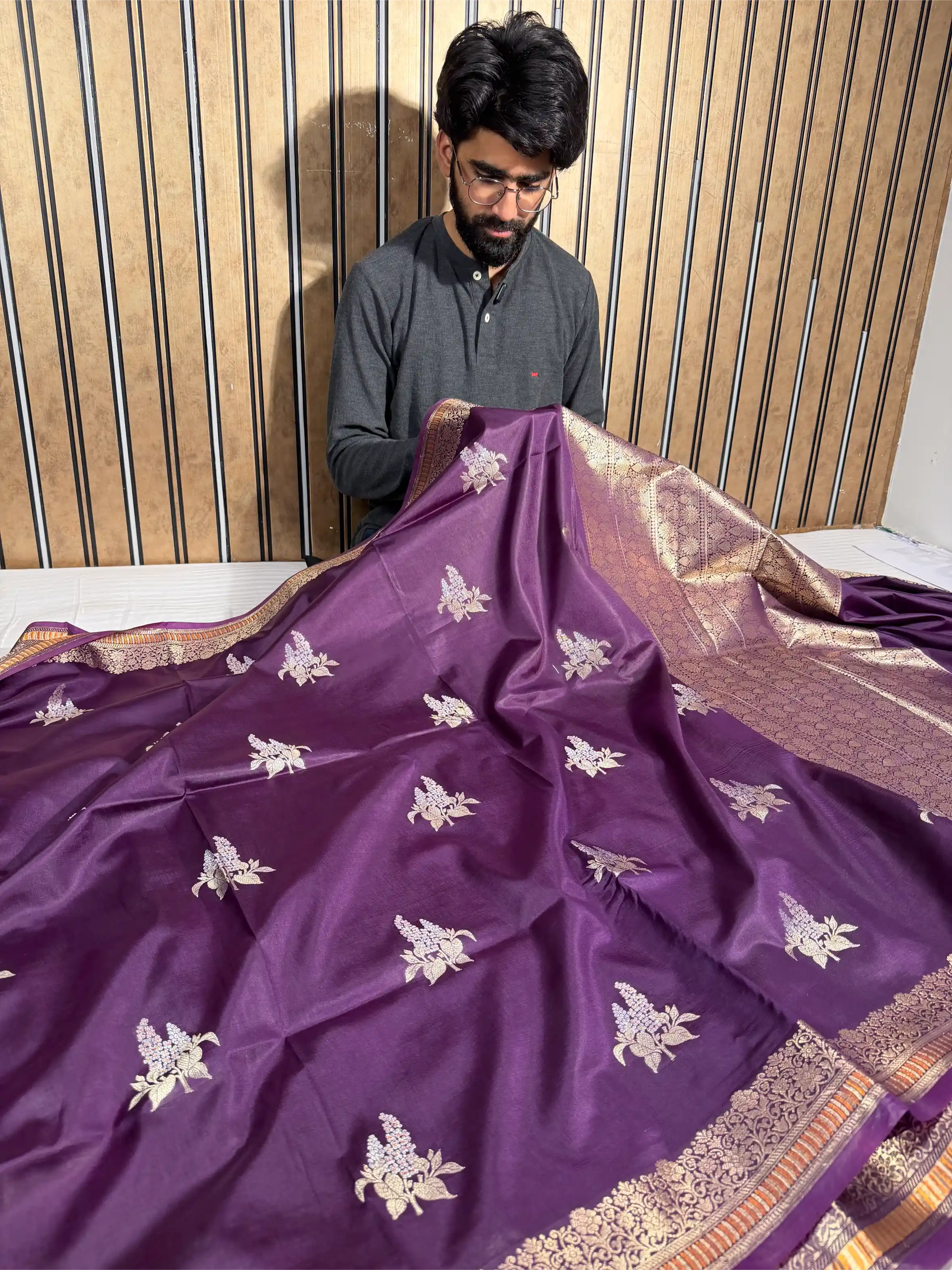 Deep Purple Raw Dupion Silk Traditional Banarasi Saree