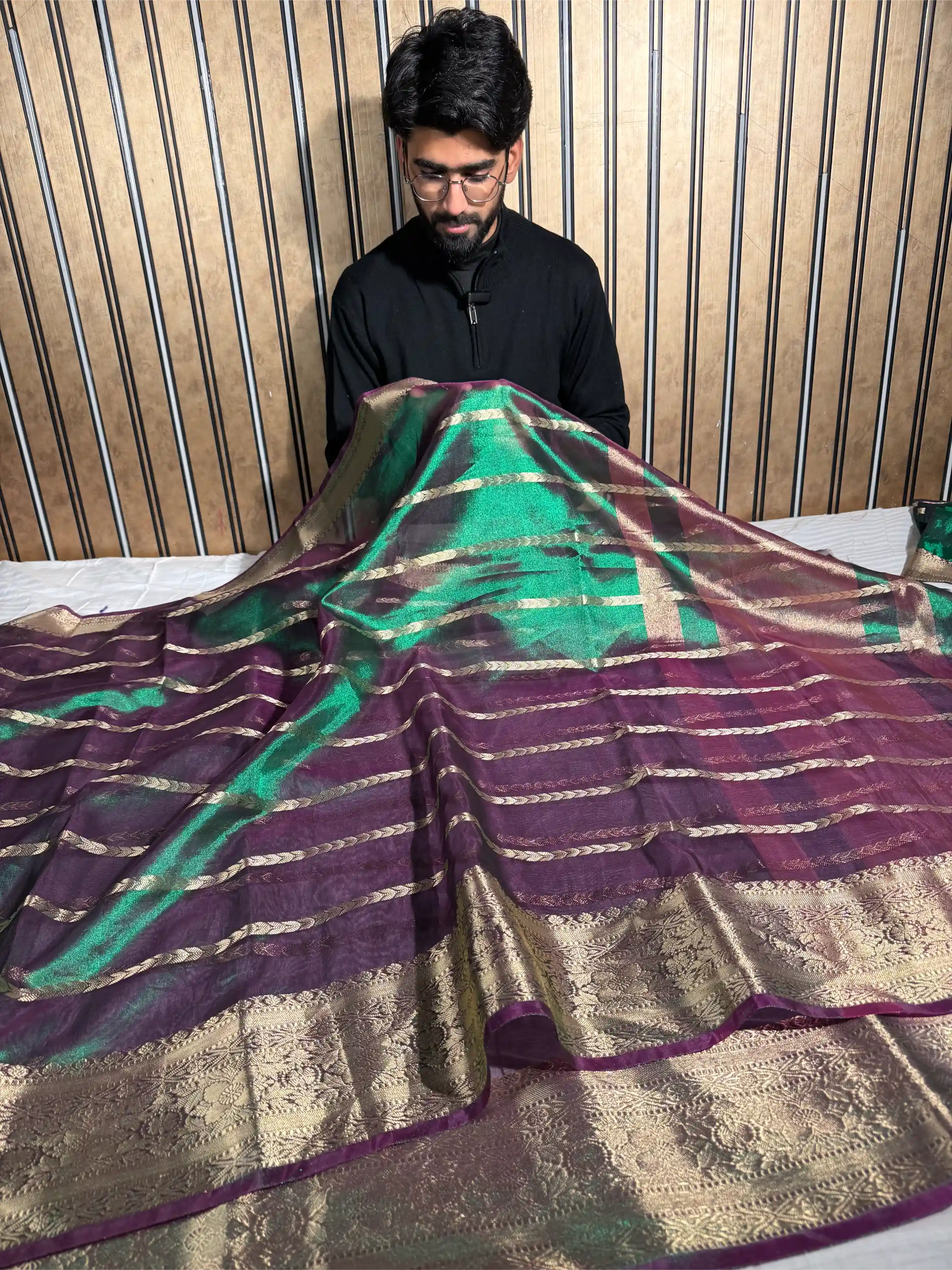 Dhoop Chaon Metallic Green Kora Tissue Silk Banarasi Saree