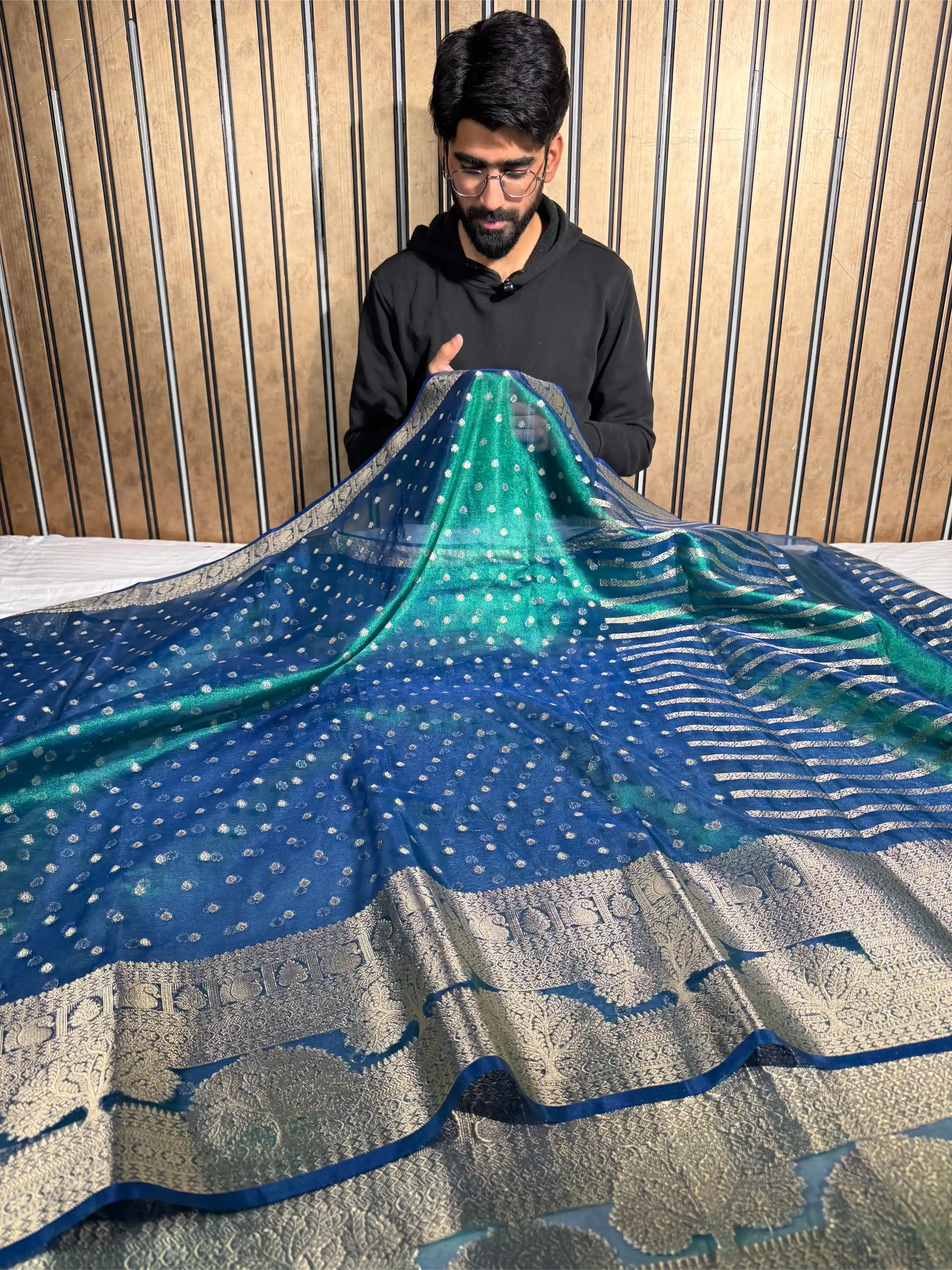 Dhoop Chaon Peacock Shade Tissue Silk Buti Weave Banarasi Saree