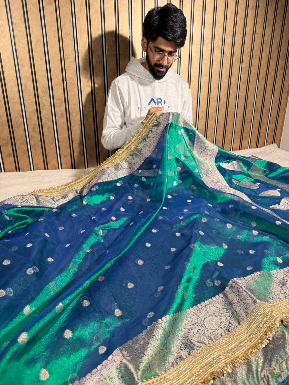 Dhoop Chaon Peacock Shade Tissue Silk Designer Banarasi Saree