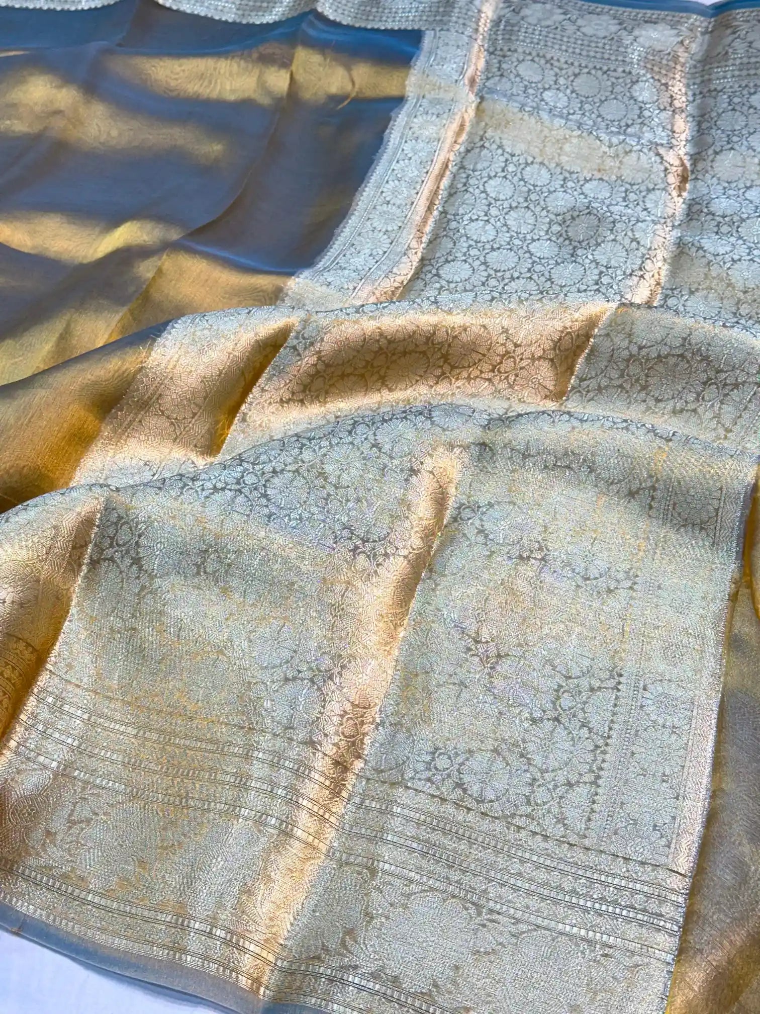Dhoop Chaun Ombre Pure Tissue Silk Banarasi Saree