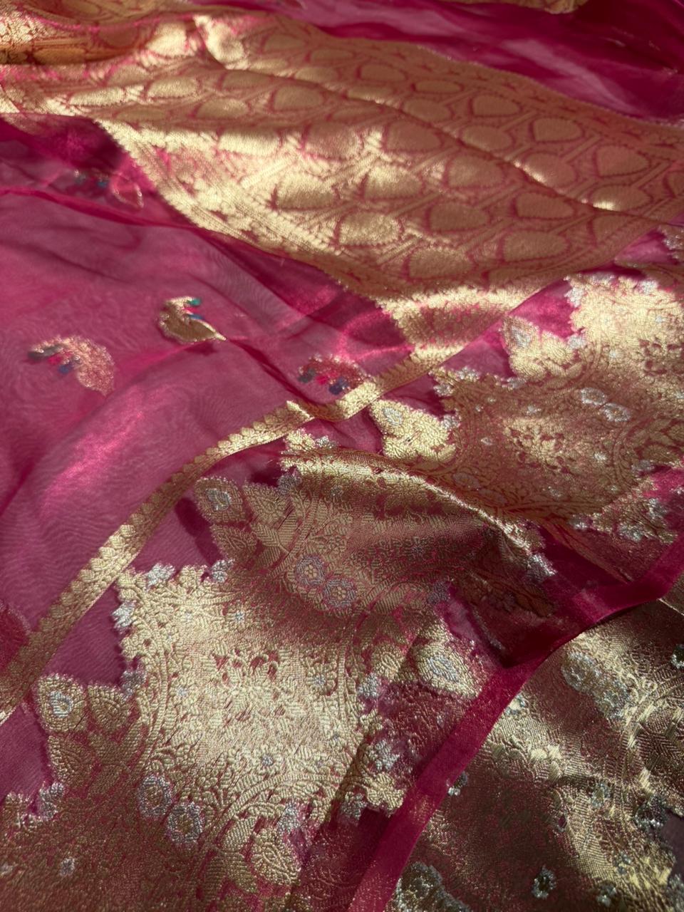 Dhoop Chaun Rani Pink Shade 100% Pure Tissue Silk Banarasi Saree
