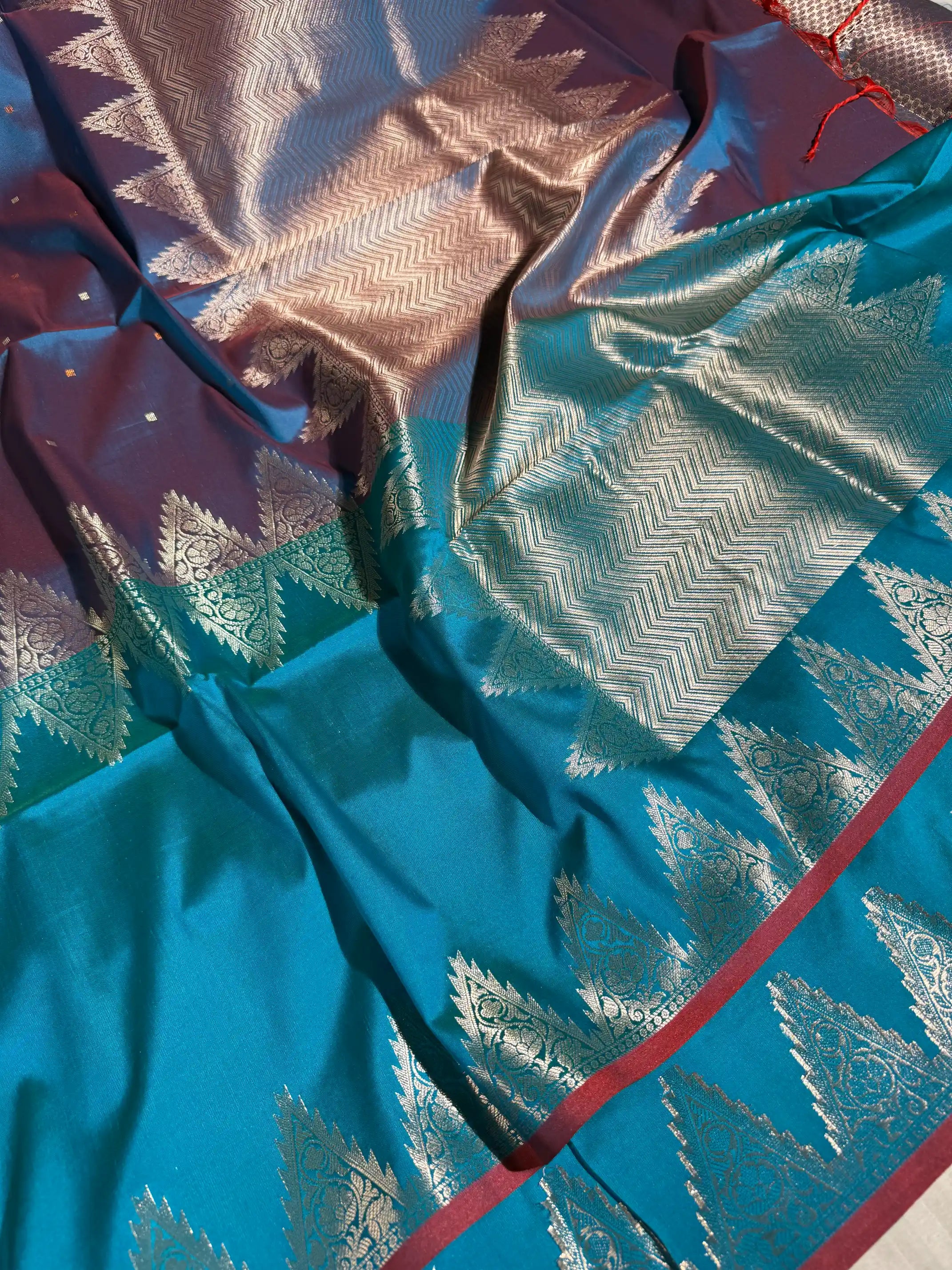 Dual Shaded Blue Semi Katan Silk Contemporary Traditional Weave Banarasi Saree