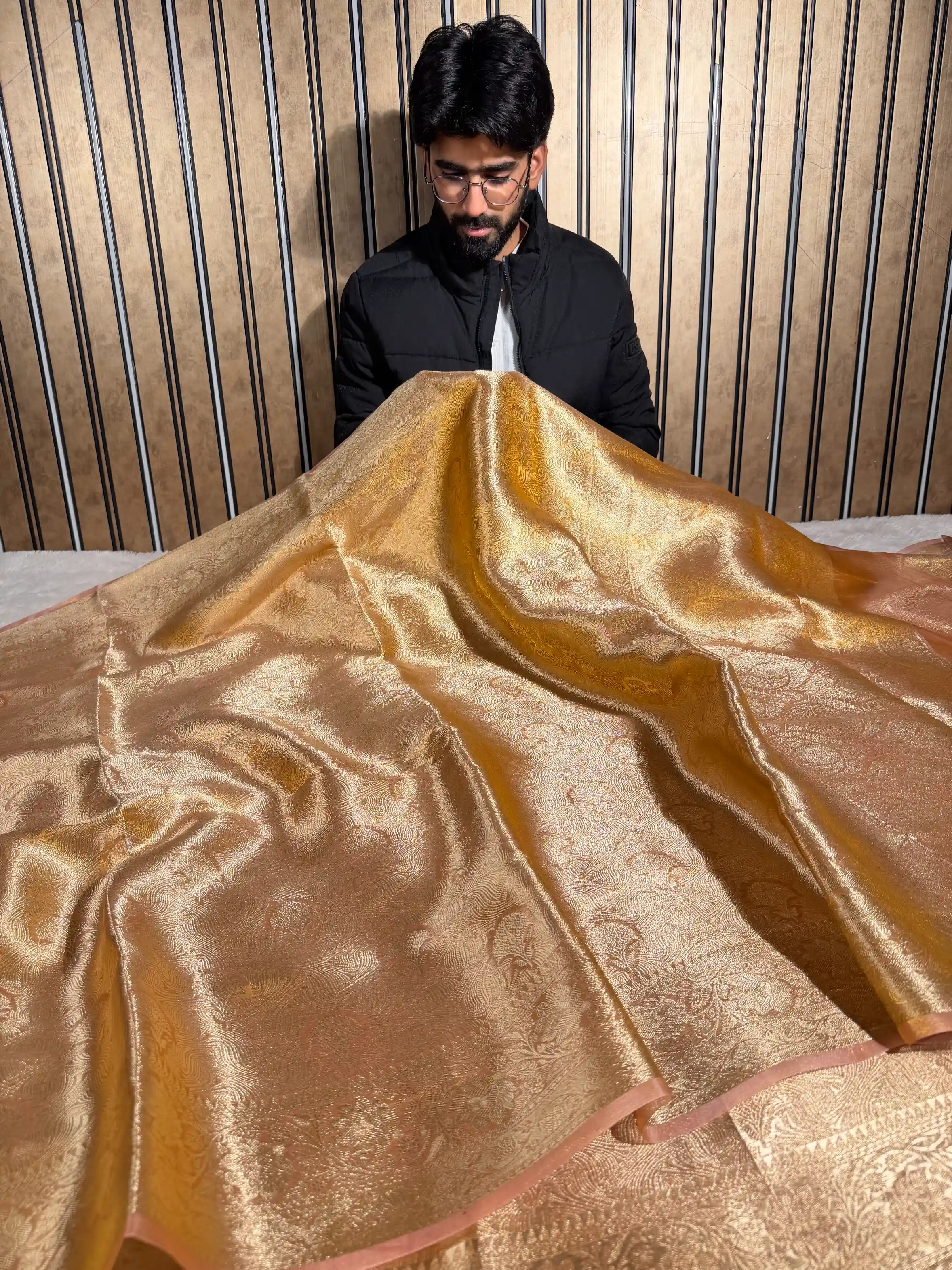 Dual Shaded Brocade Tissue Silk Embossed Banarasi Saree