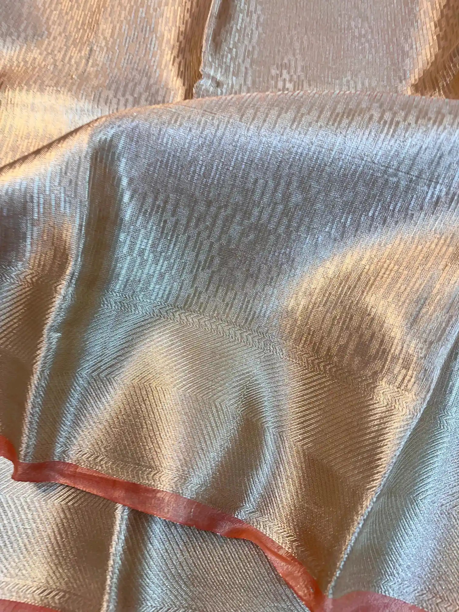 Dual Shaded Glass Tissue Silk Kanjivaram Brocade Saree