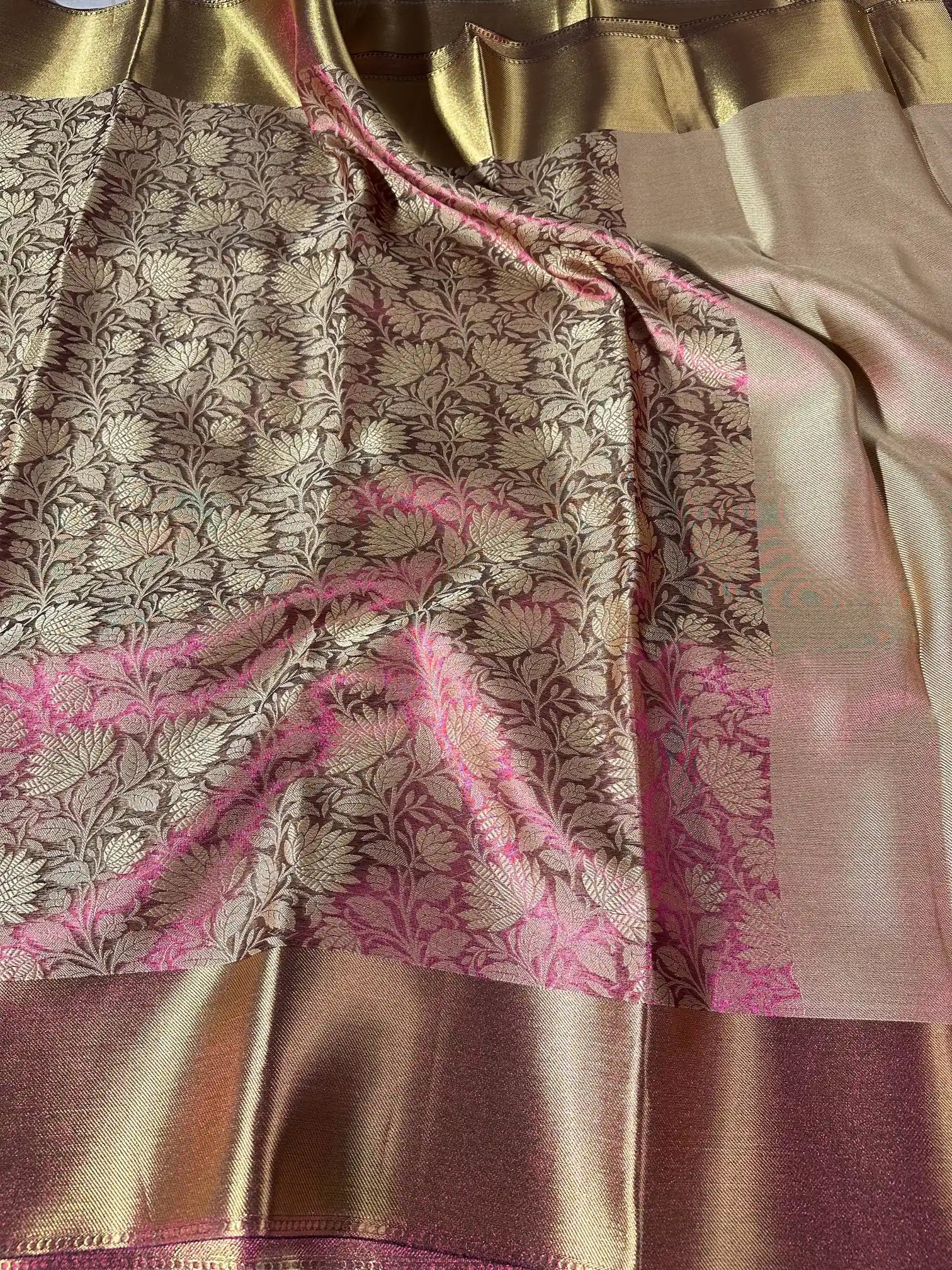 Dual Shaded Glass Tissue Silk Zari Floral Banarasi Saree