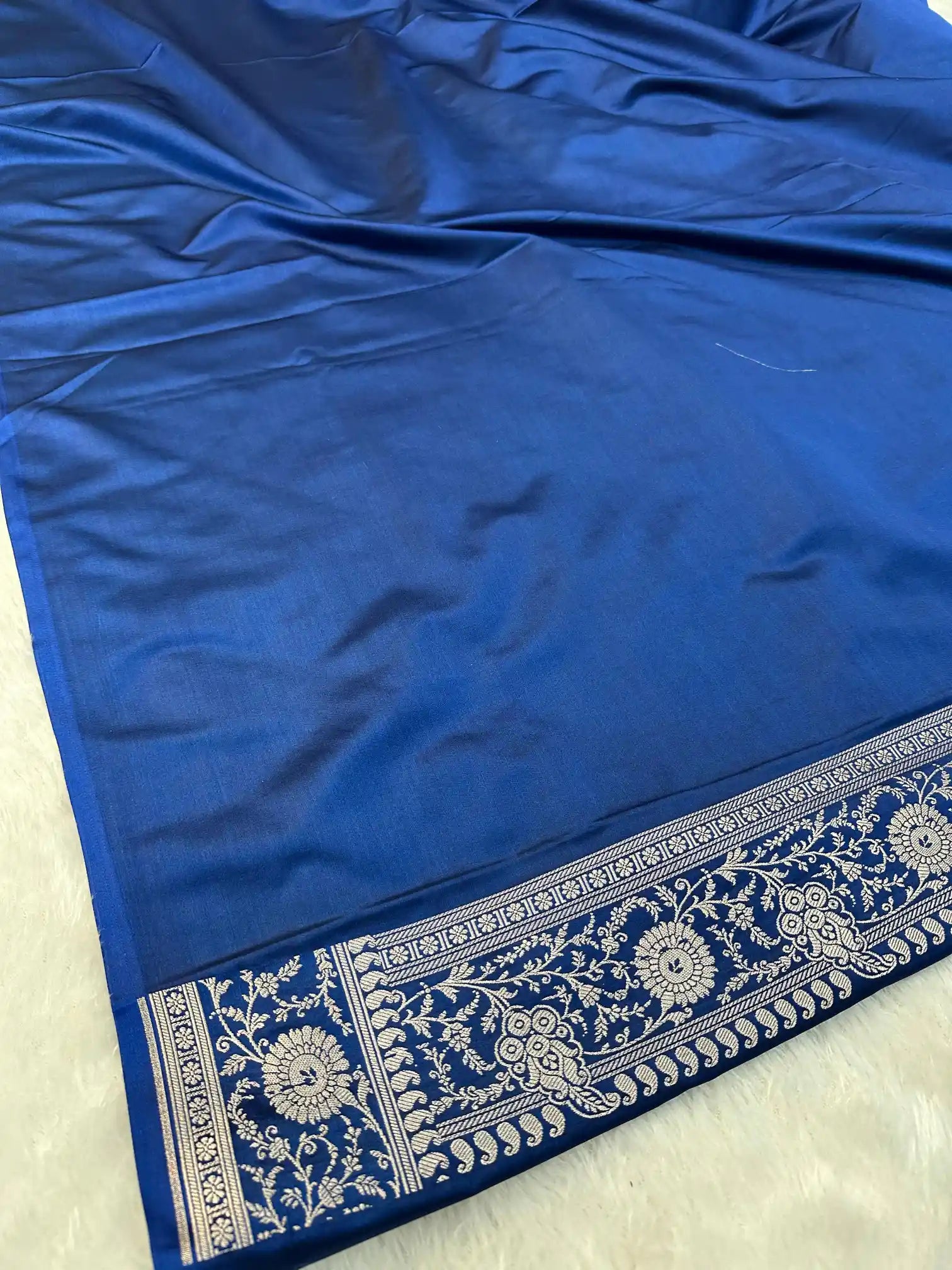 Eccentric Royal Blue Shade Mashru Katan Silk Banarasi Saree