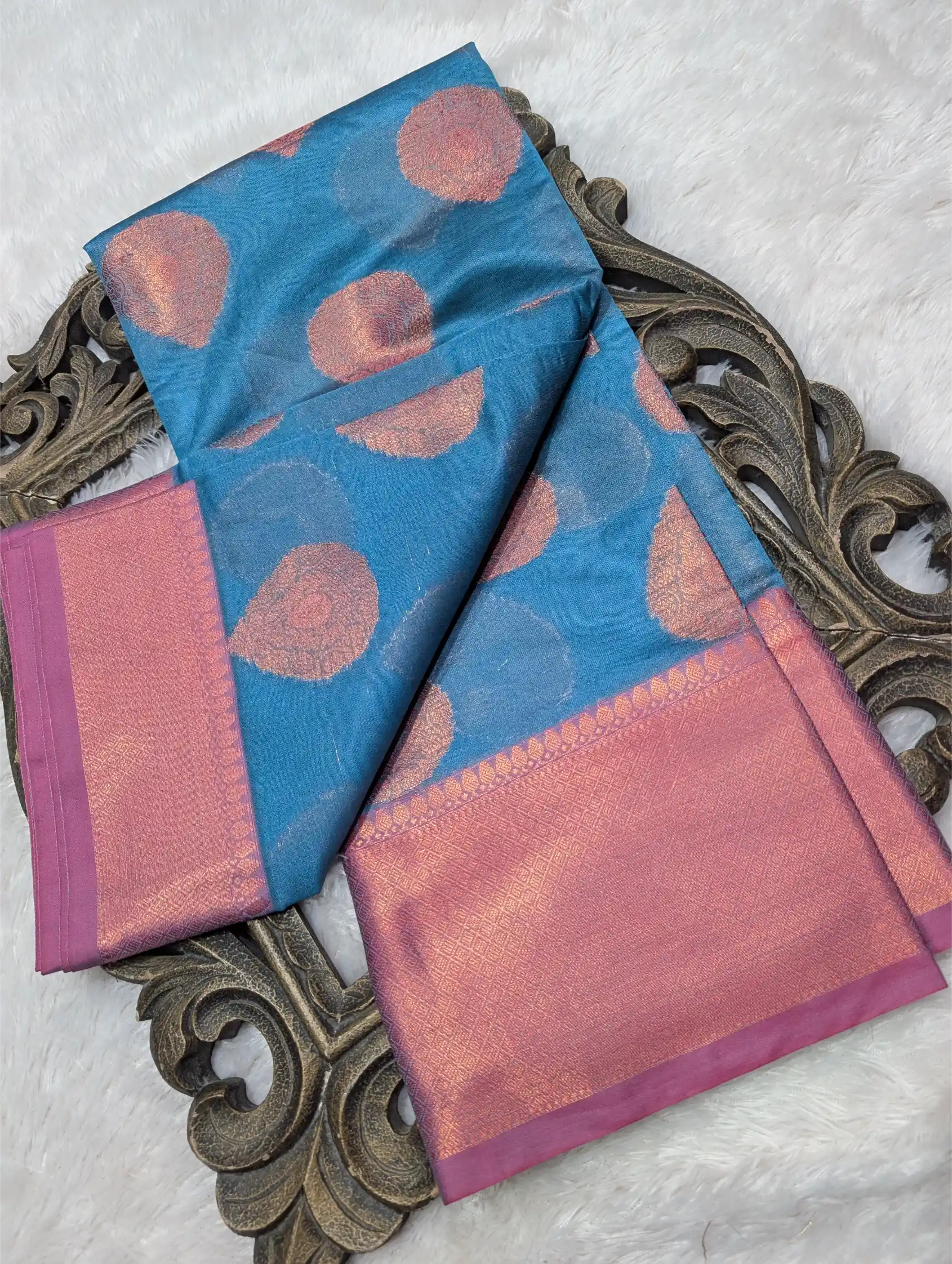 Eccentric Soft Silk Jacquard Weave Banarasi Saree