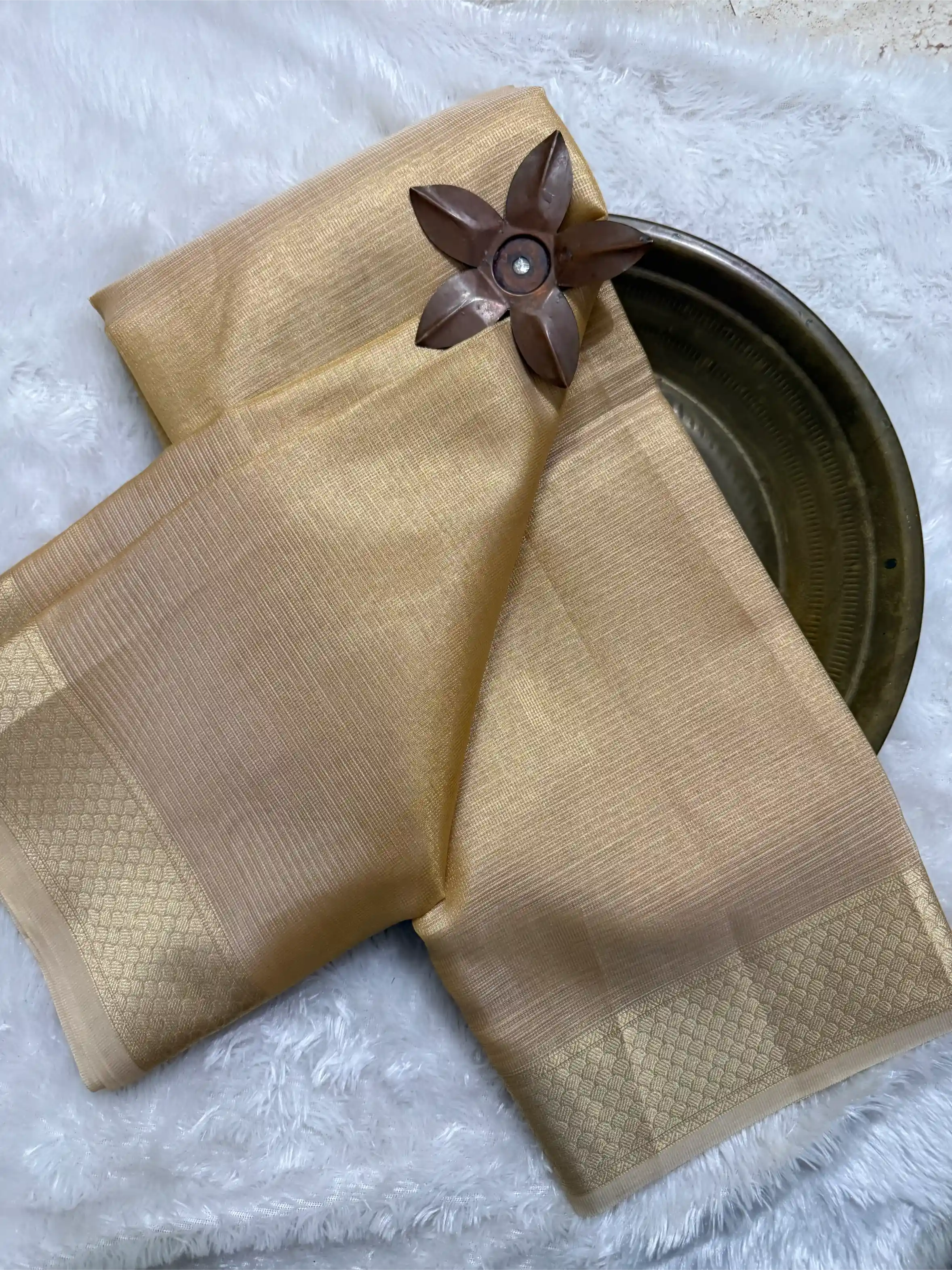 Eccentric Softsilk Traditional Jacquard Weave Banarasi Saree