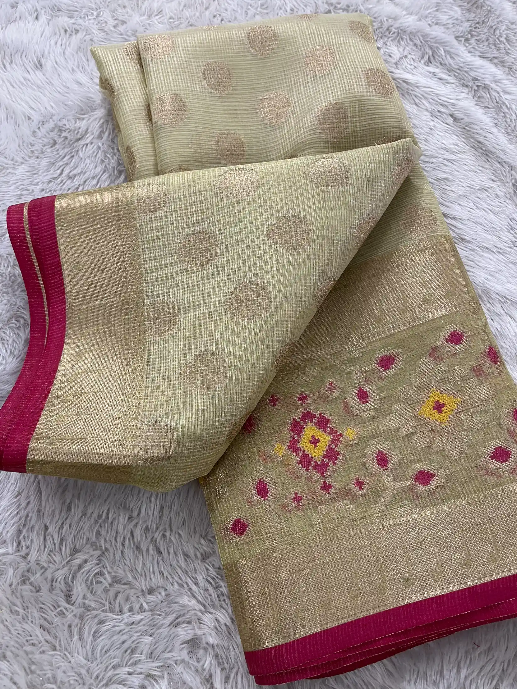 Eccentric Tissue Silk Meenakari Weave Banarasi Saree