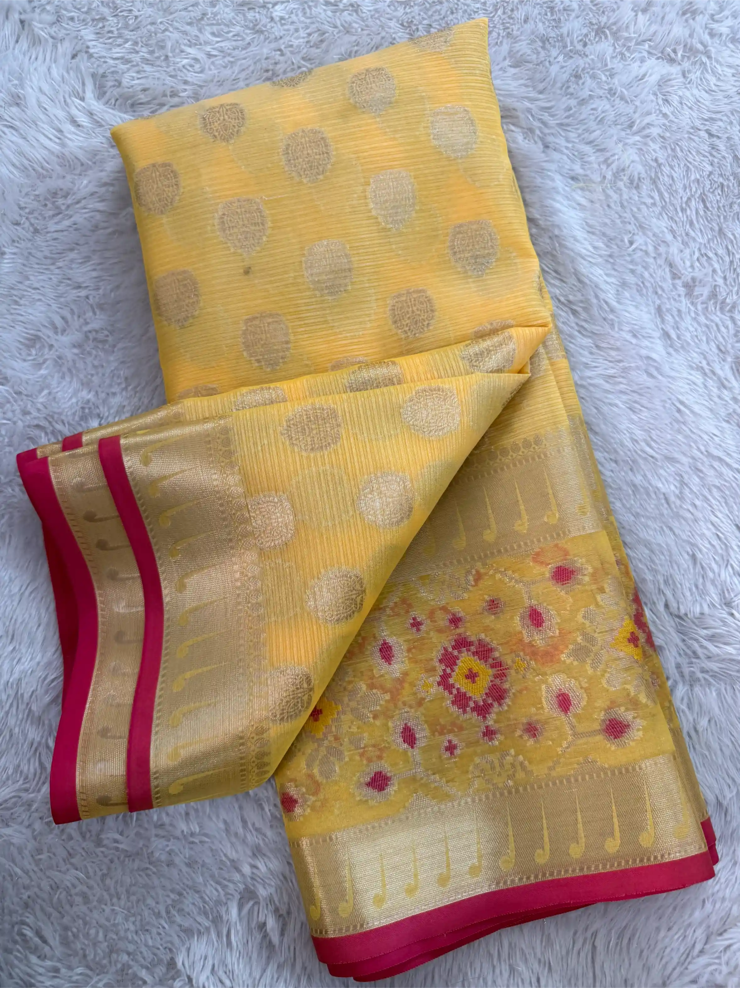 Eccentric Tissue Silk Meenakari Weave Banarasi Saree