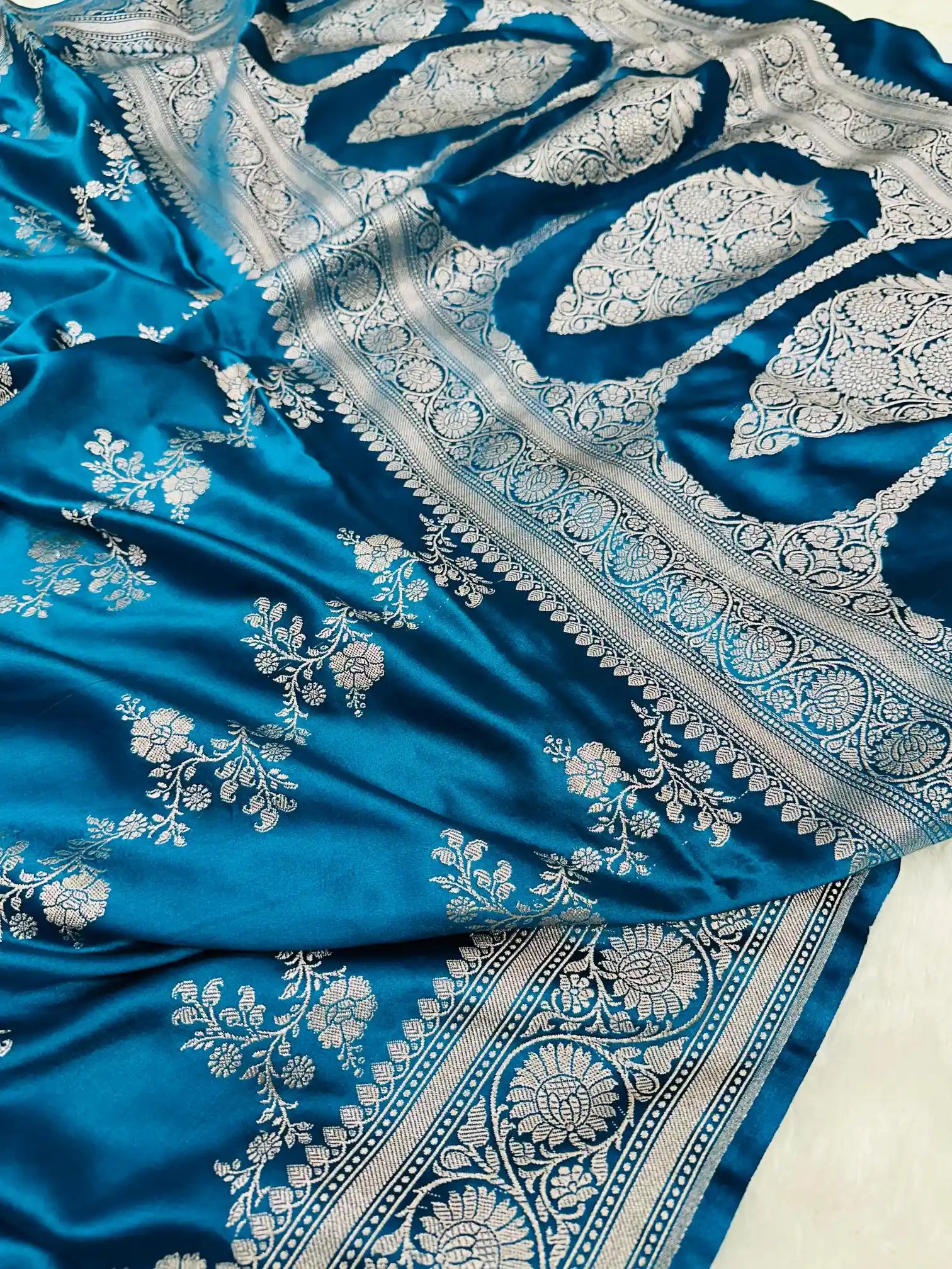 Emerald Blue Mashru Silk Intricate Floral Banarasi Saree