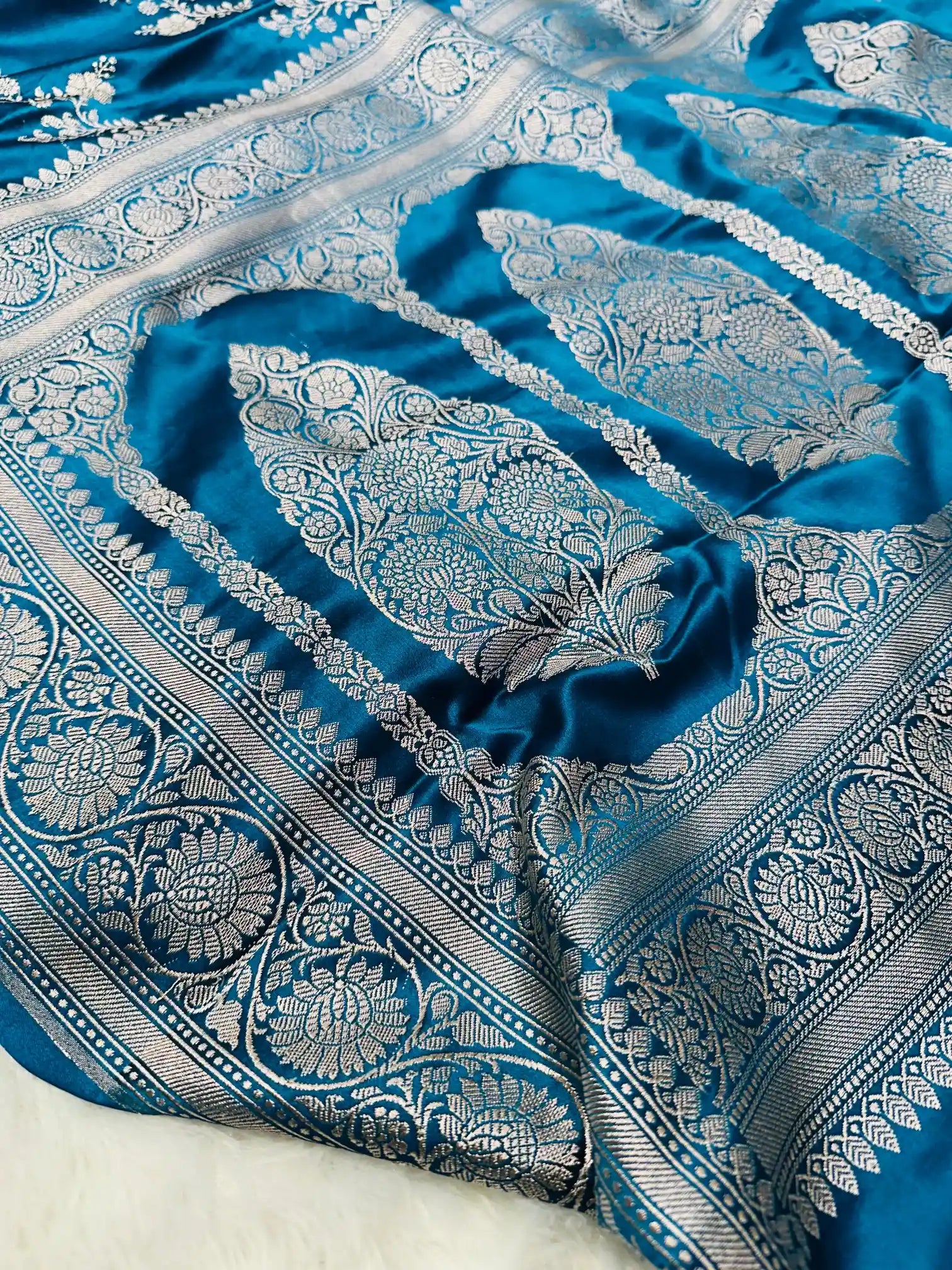 Emerald Blue Mashru Silk Intricate Floral Banarasi Saree