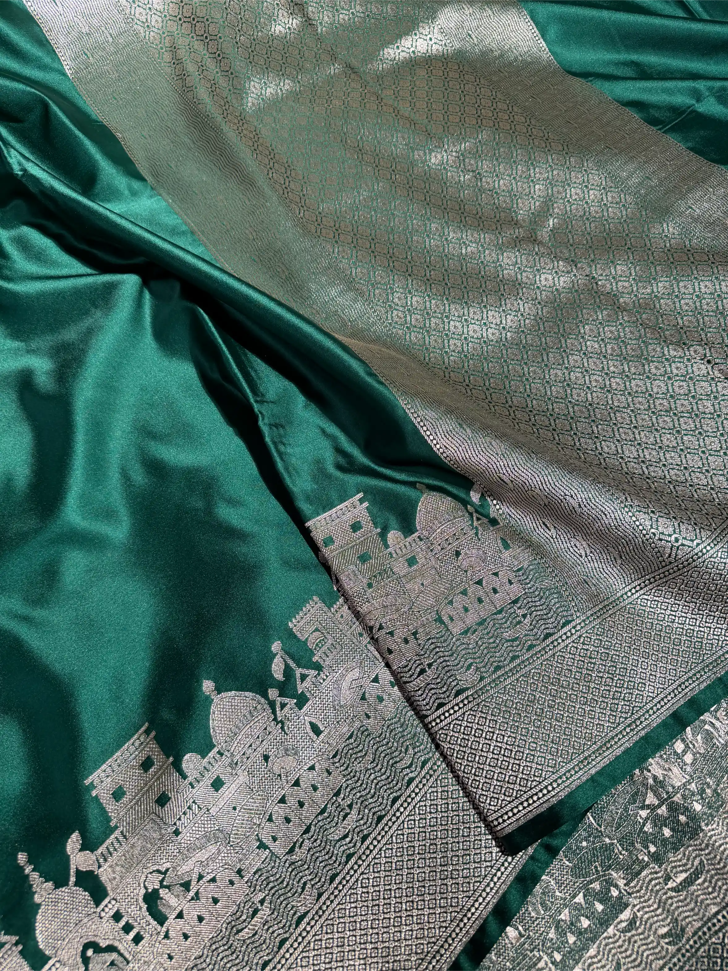 Emerald Green Mashru Katan Silk Ghats Banarasi Saree