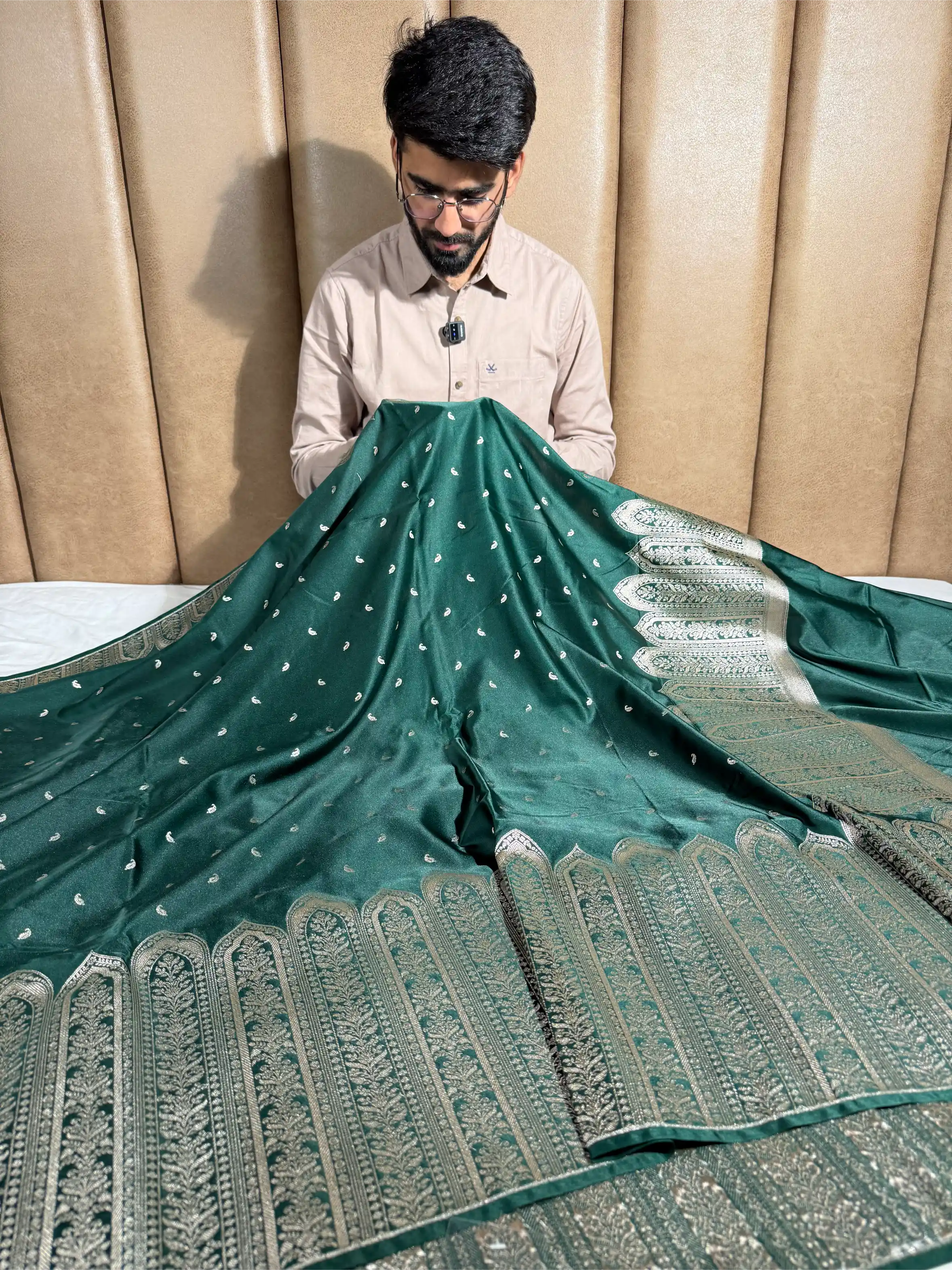 Emerald Green Mashru Katan Silk Heritage Weave Banarasi Saree