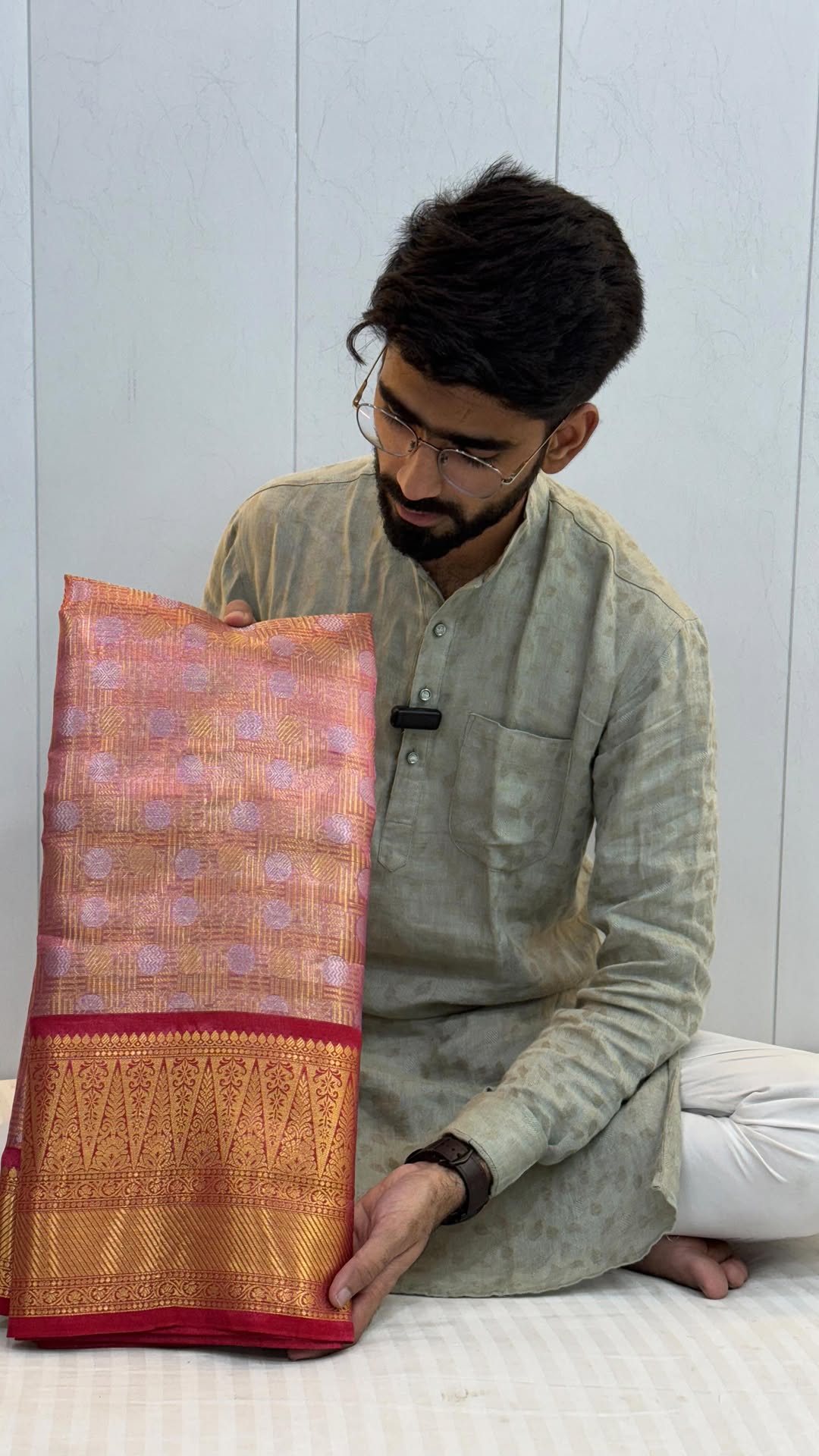 Exclusive Kathan Tissue Silk Brocade Weave Banarasi Saree