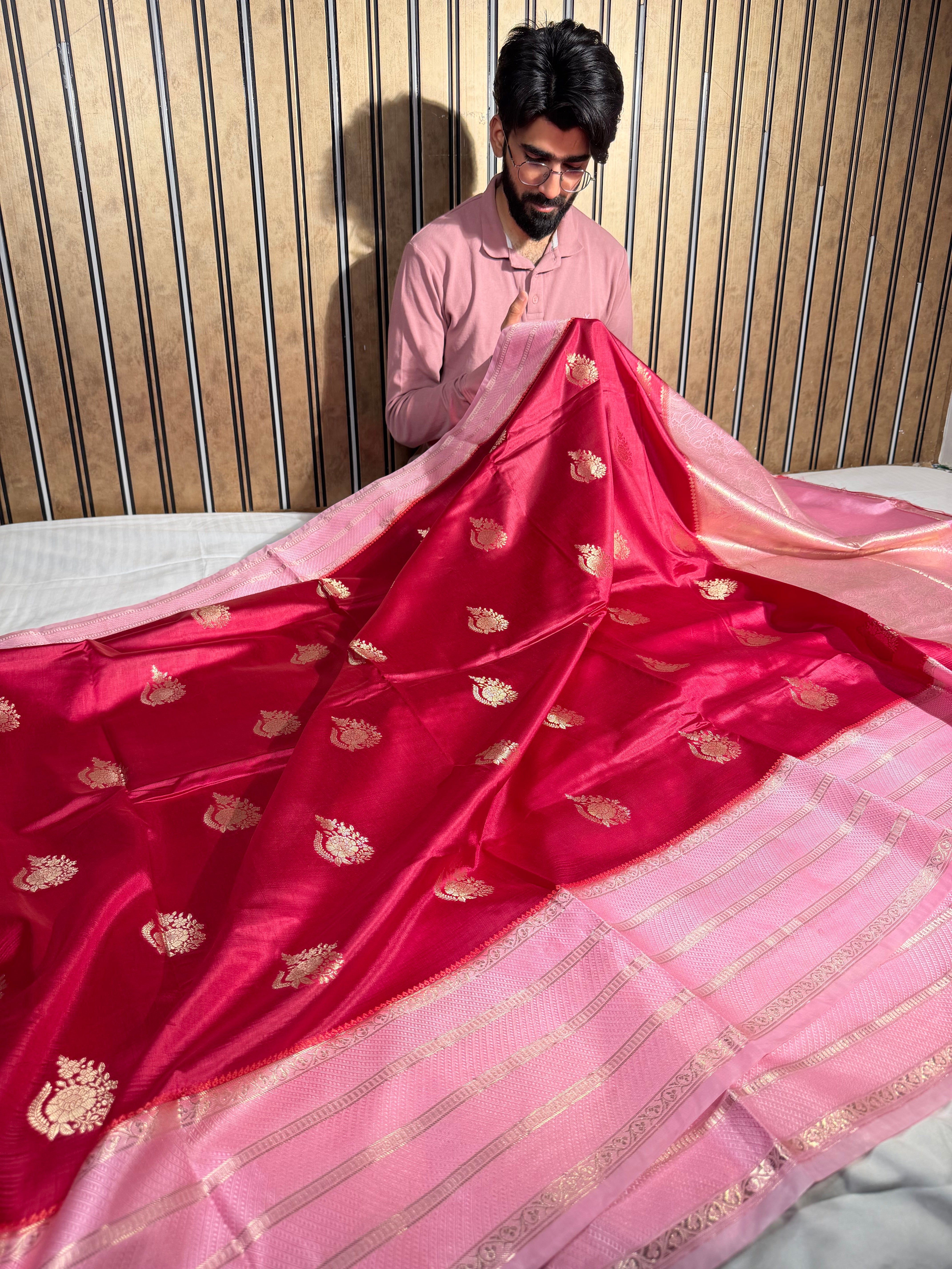 Rani Pink Contrast Raw Dupion Silk Banarasi Saree