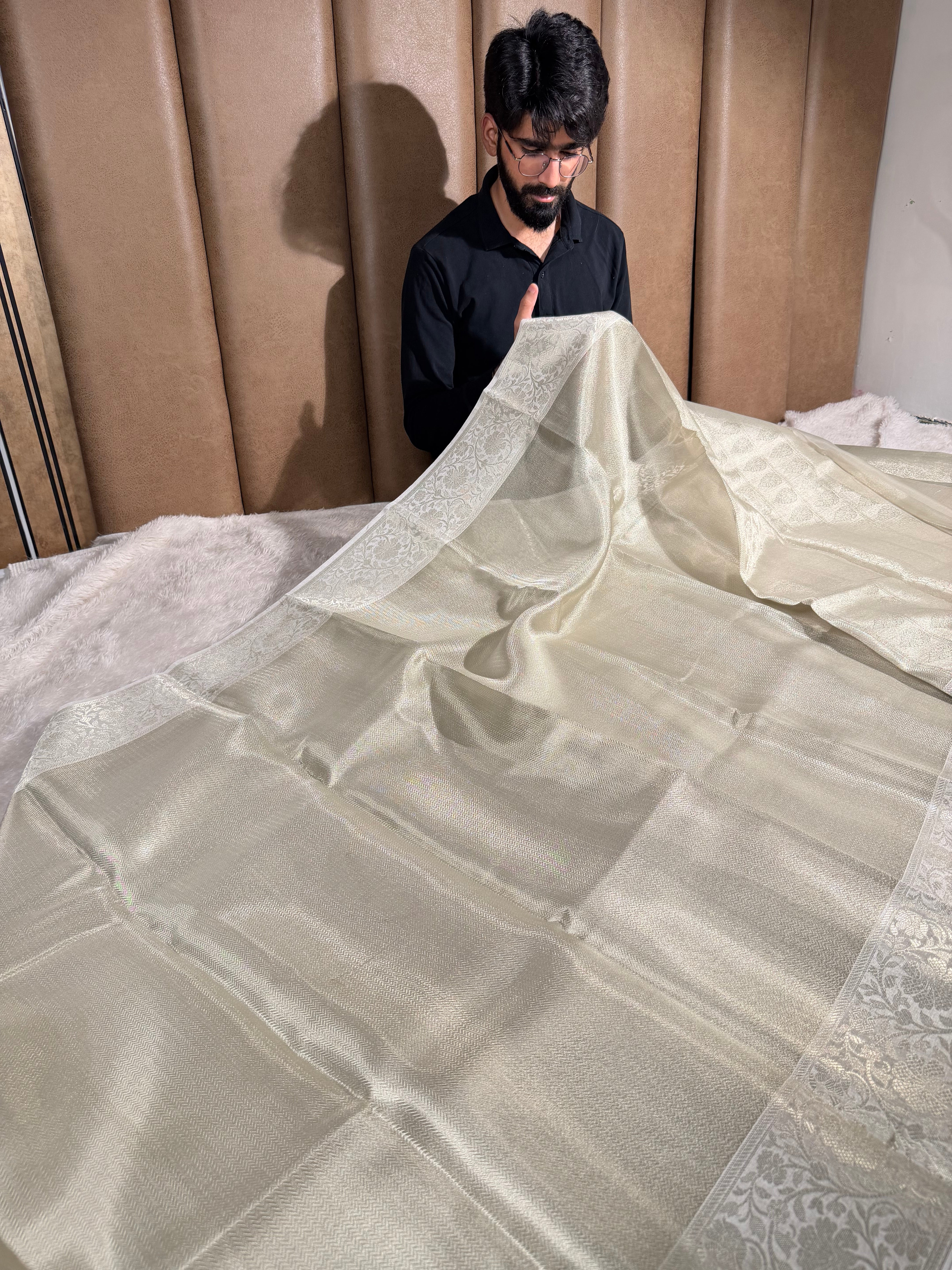 Ivory Kanjivaram Brocade Tissue Floral Border Saree