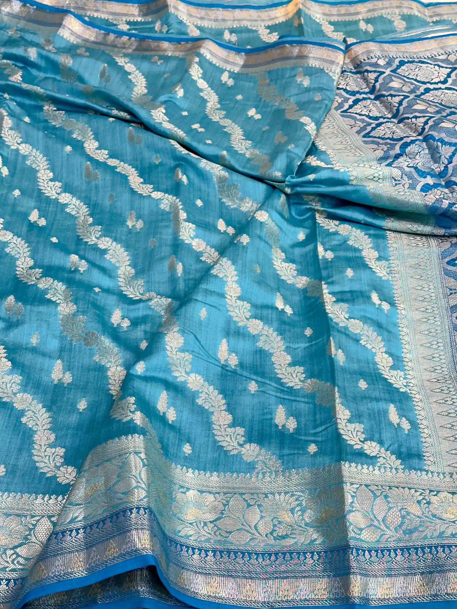 Firozi Blue Pure Chiniya Silk Leheriya Pattern Banarasi Saree