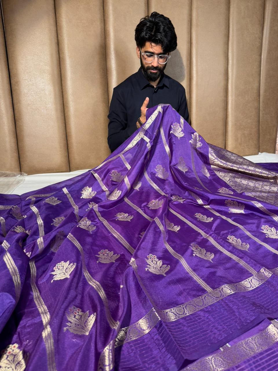 Light Purple Traditional Chinia Silk Banarasi Saree