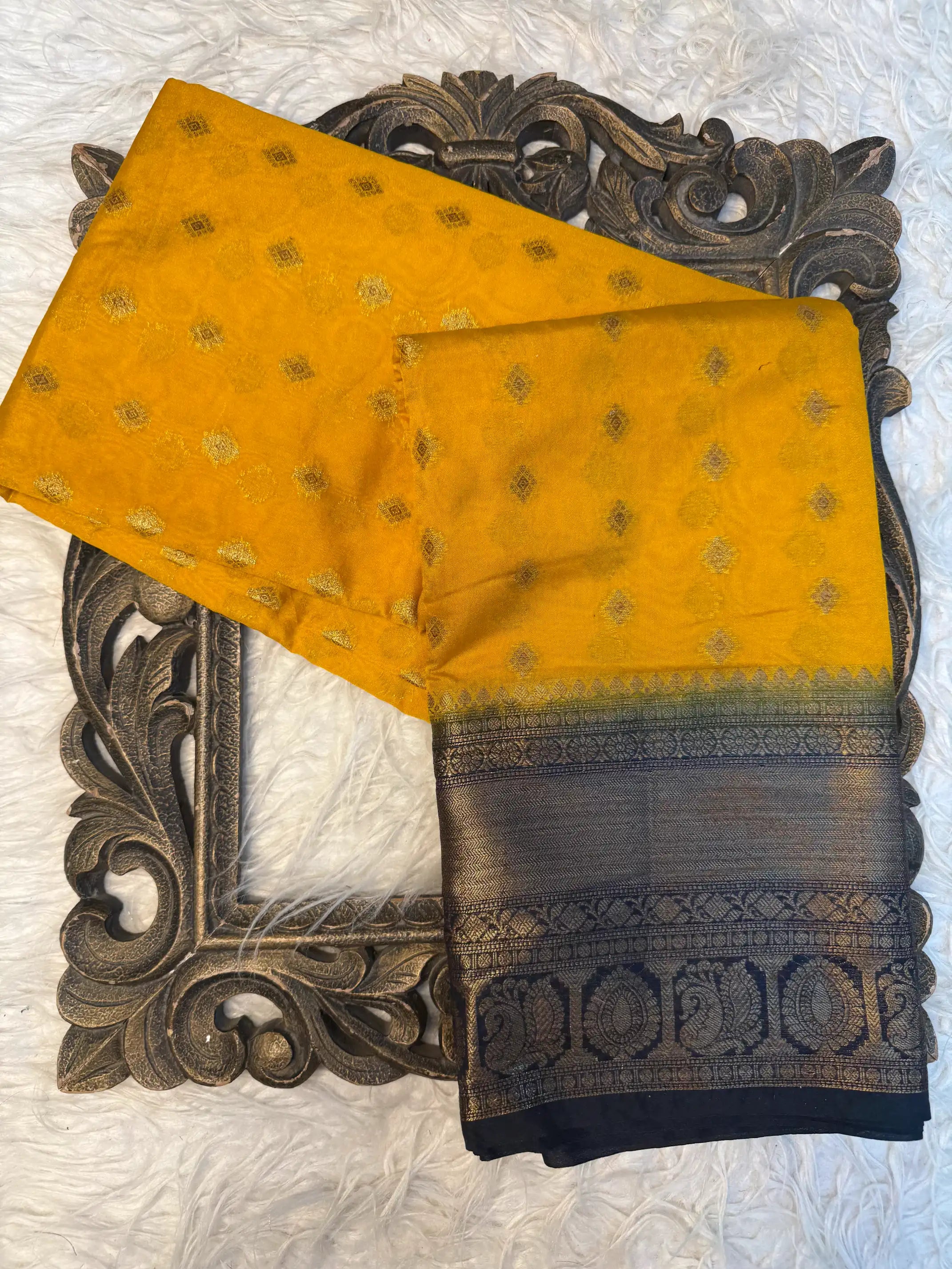 Contemporary Weave Softsilk Heritage Banarasi Saree