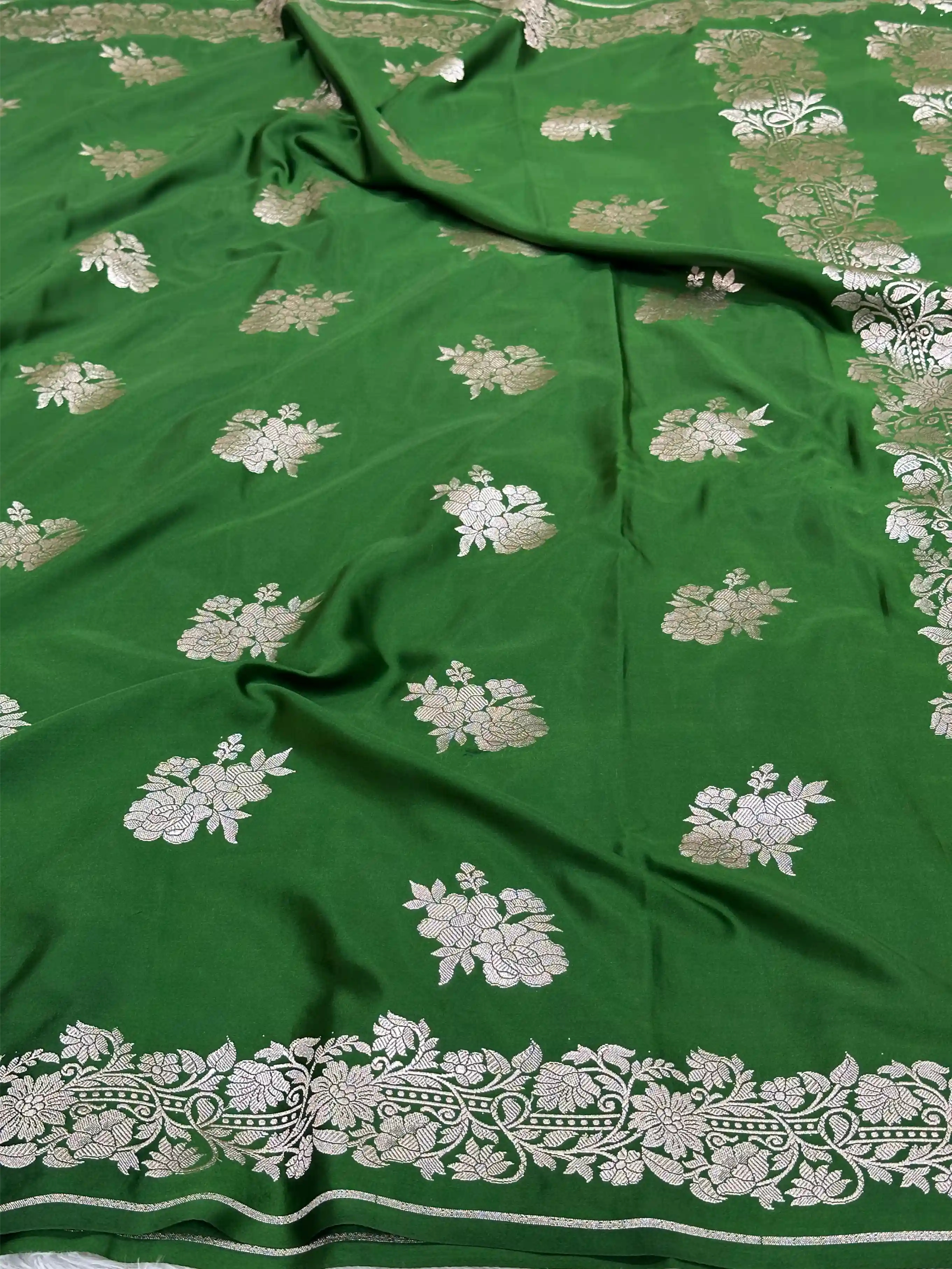 Green Contemporary Weave Mashru Silk Saree