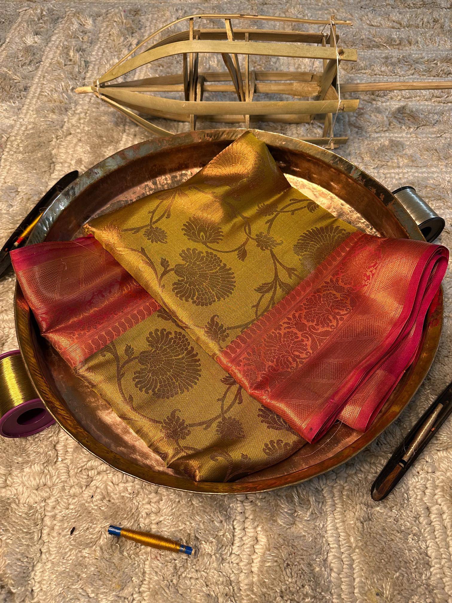 Eccentric Weave Softsilk Traditional Banarasi Saree