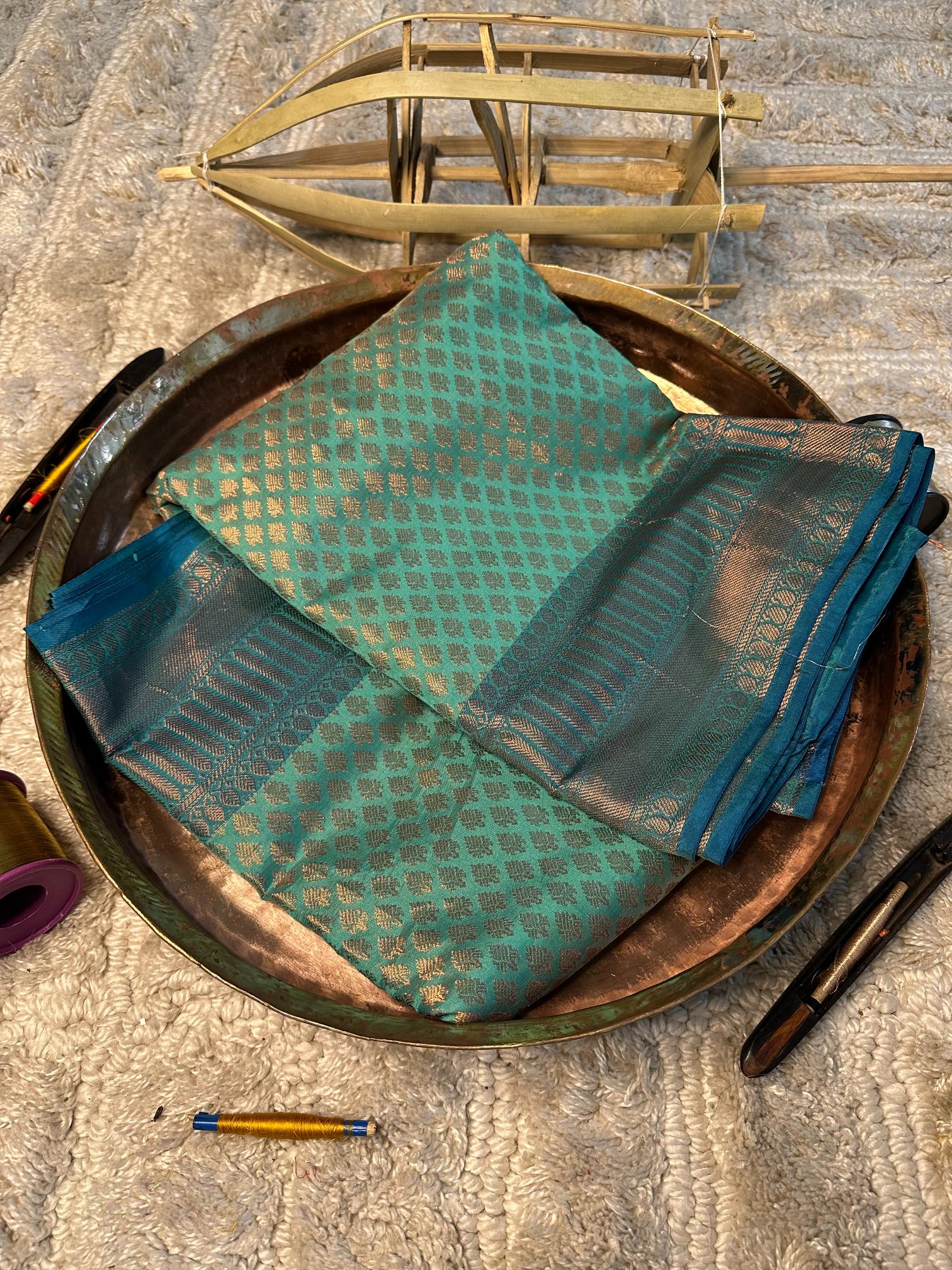 Eccentric Weave Softsilk Traditional Banarasi Saree