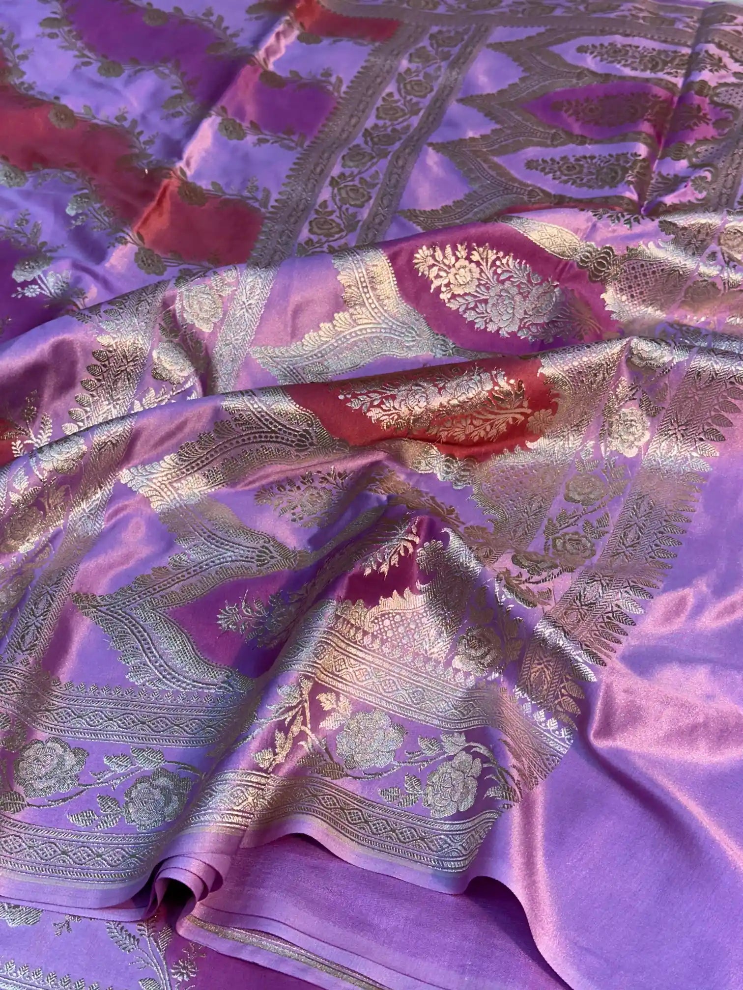 Handbrush Dyed Mashru Silk Banarasi Saree in Leheriya