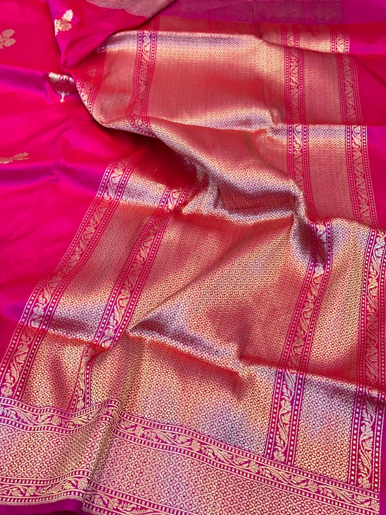 Handweaved Pure Katan Eccentric Banarasi Saree