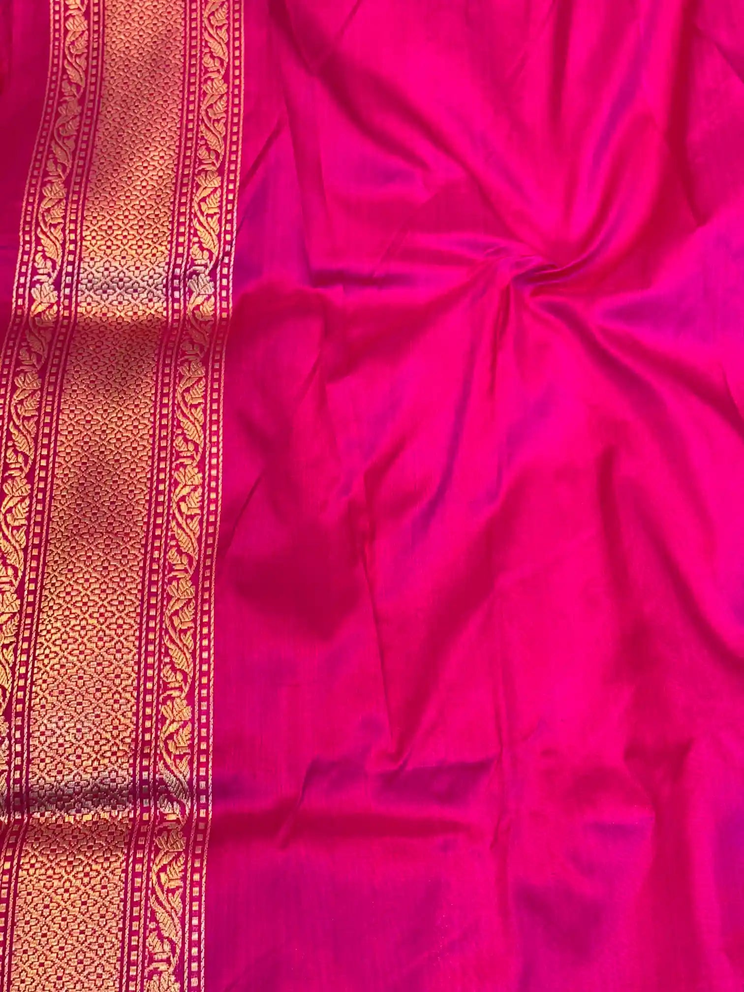 Handweaved Pure Katan Eccentric Banarasi Saree