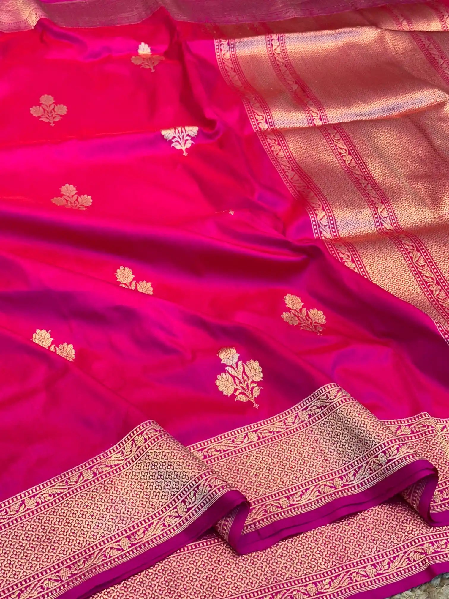 Handweaved Pure Katan Eccentric Banarasi Saree