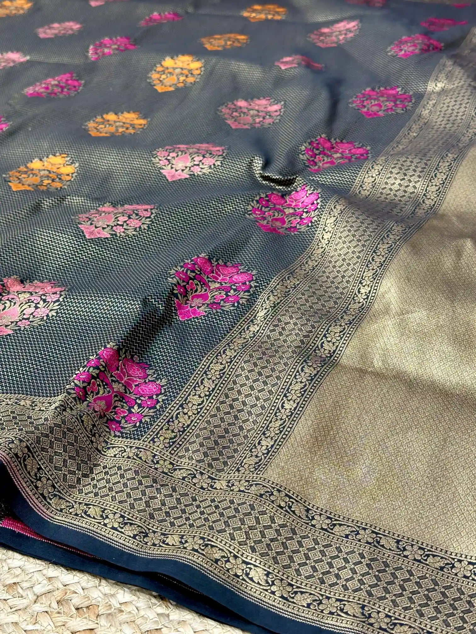 Intricate Brocade Weave Pure Katan Silk Banarasi saree