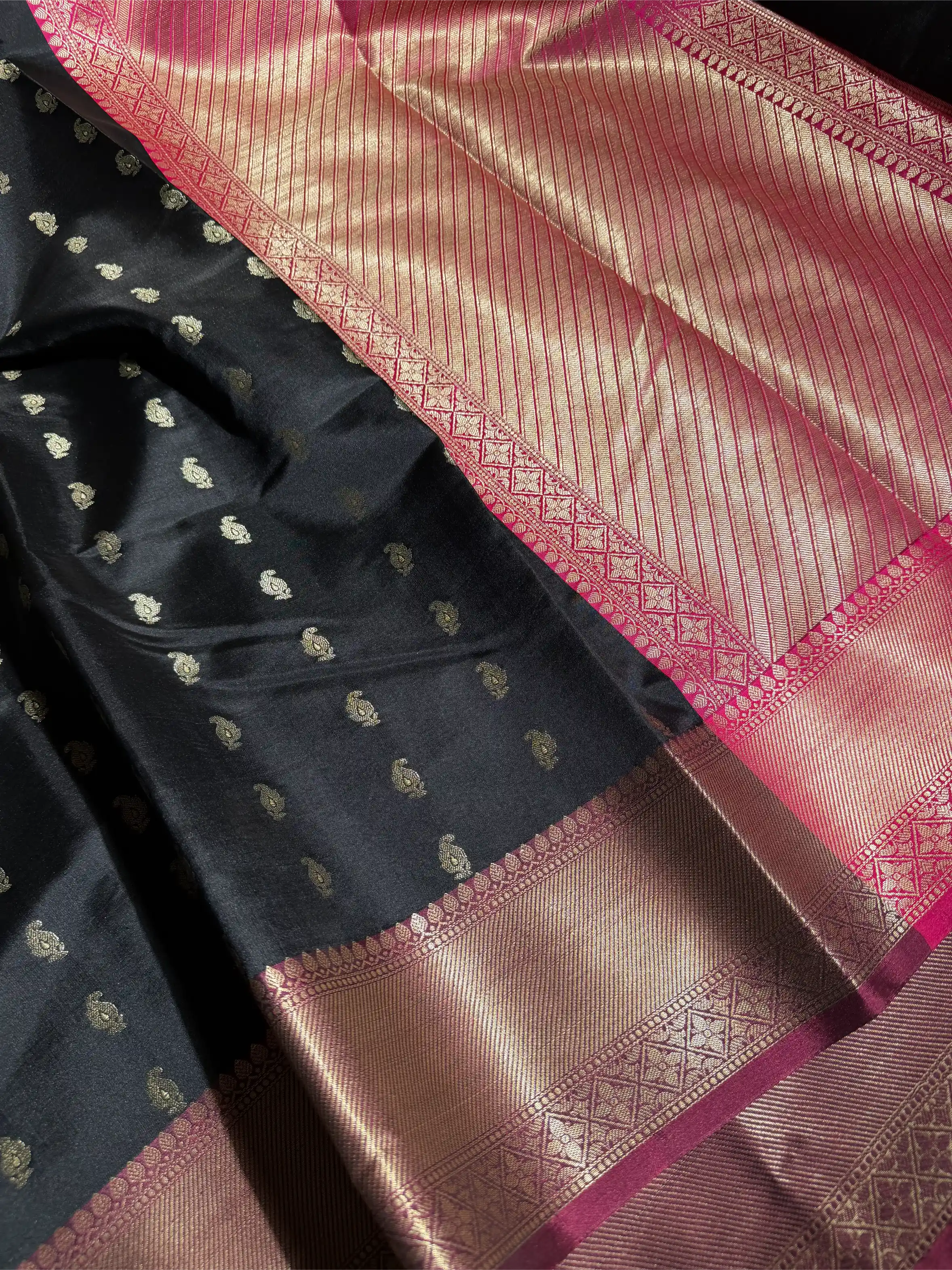 Jet Black Softsilk Contrast Traditional Banarasi Saree