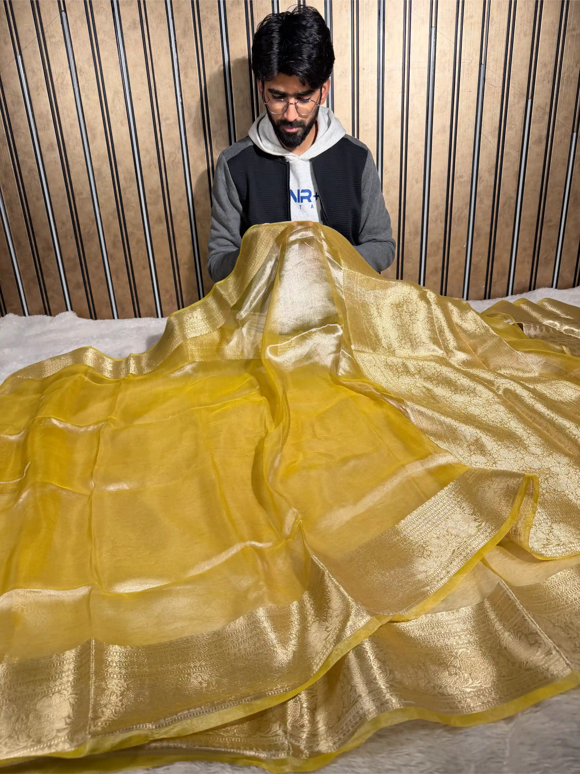 Jhanvi Ma’am Inspired Pure Tissue Silk Banarasi Saree