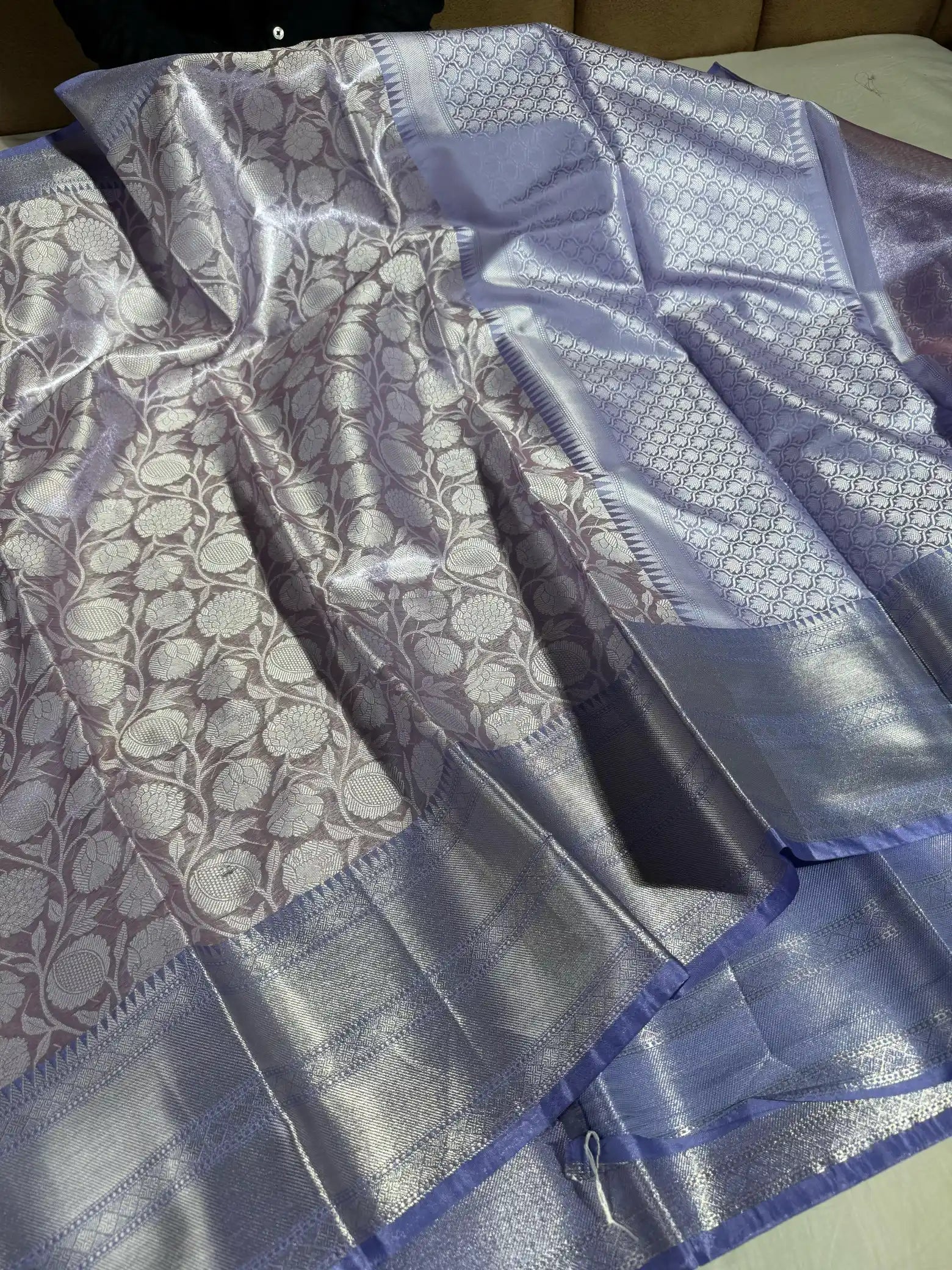 Lavender Glass Tissue Silk Floral Embossed Banarasi Saree