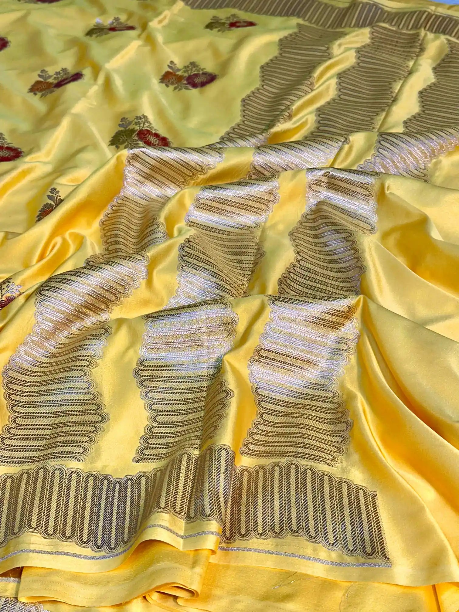 Lemon Yellow Handbrush Dyed Mashru Silk Banarasi Saree