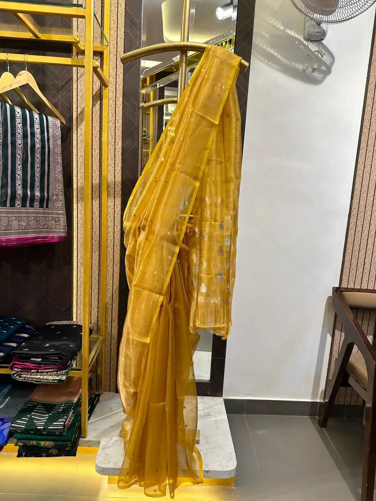 Lemon Yellow Pure Tissue Silk Sona Roopa Butis Banarasi Saree
