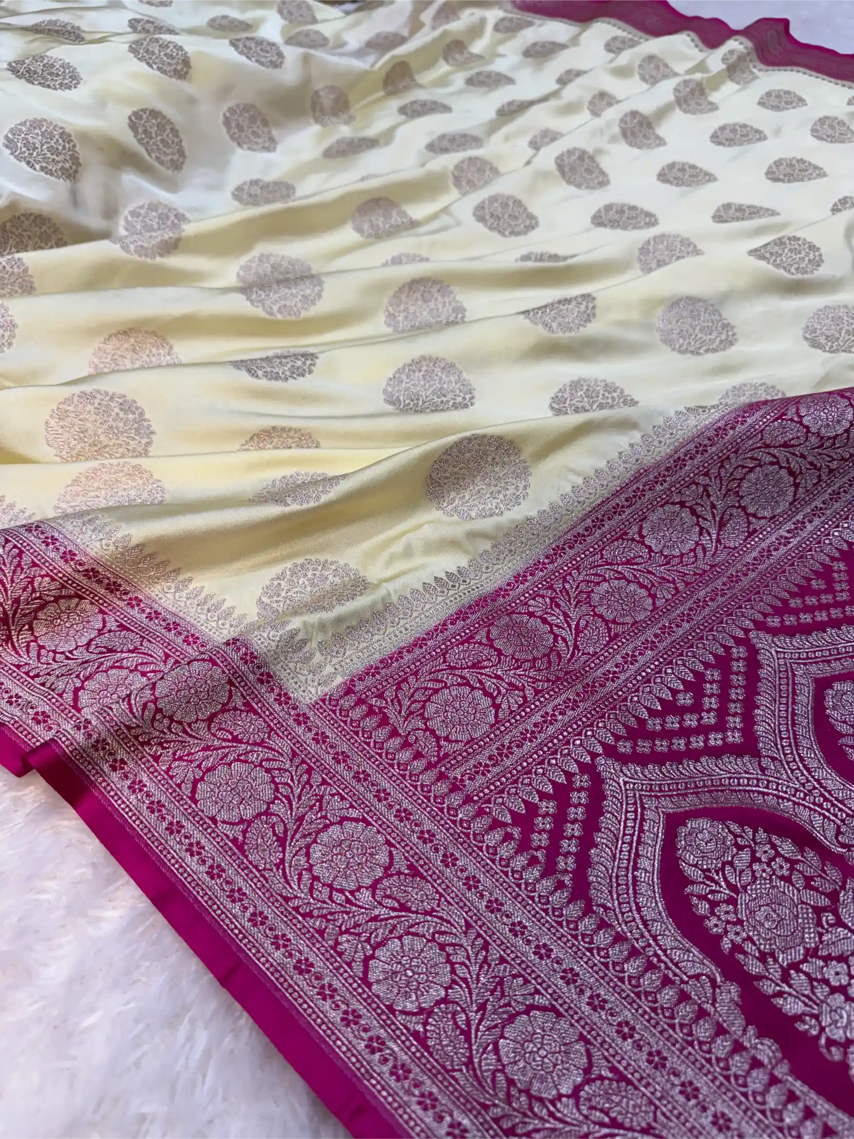 Light Cream Mashru Katan Silk Traditional Buta Banarasi Saree