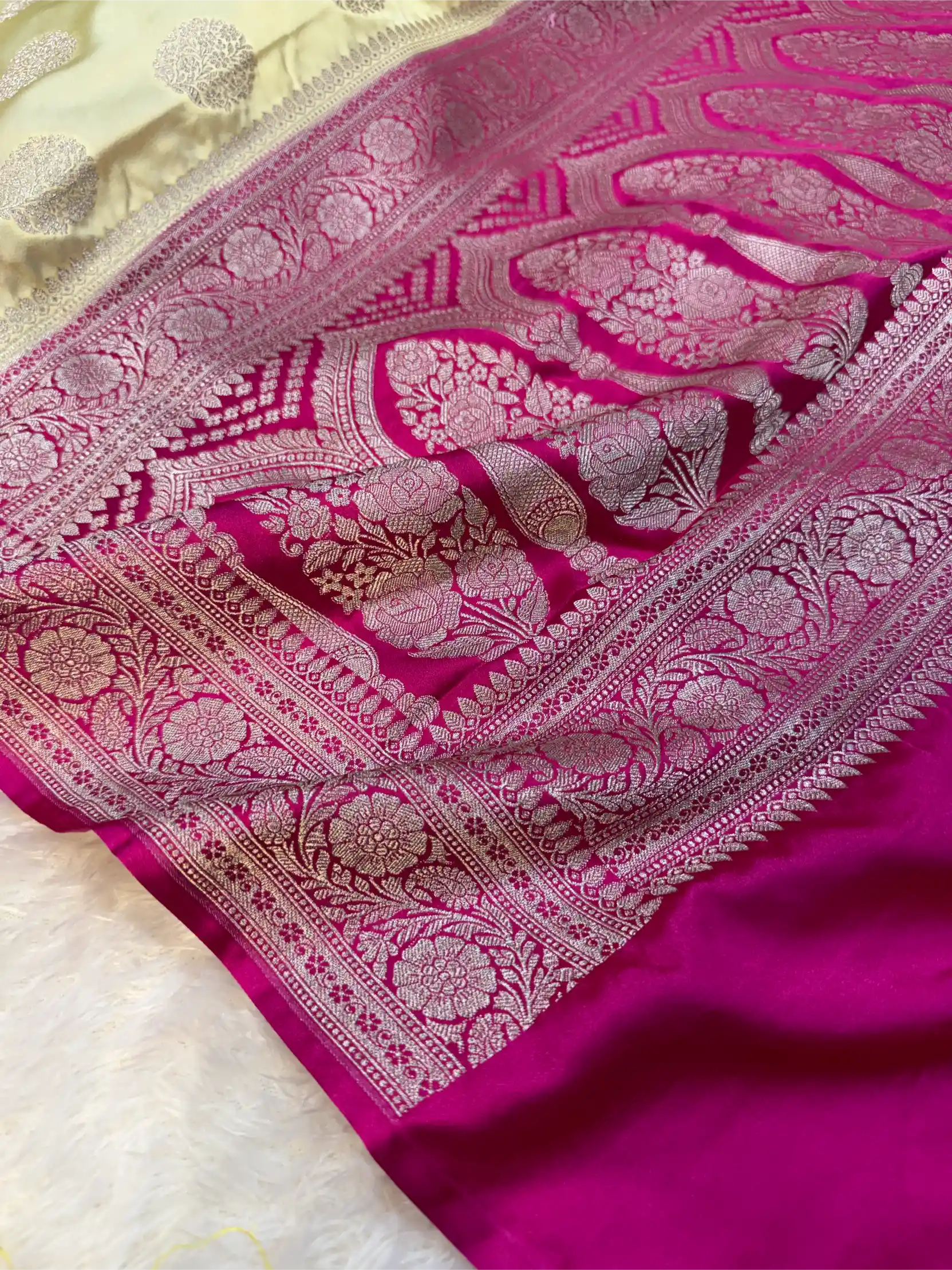 Light Cream Mashru Katan Silk Traditional Buta Banarasi Saree