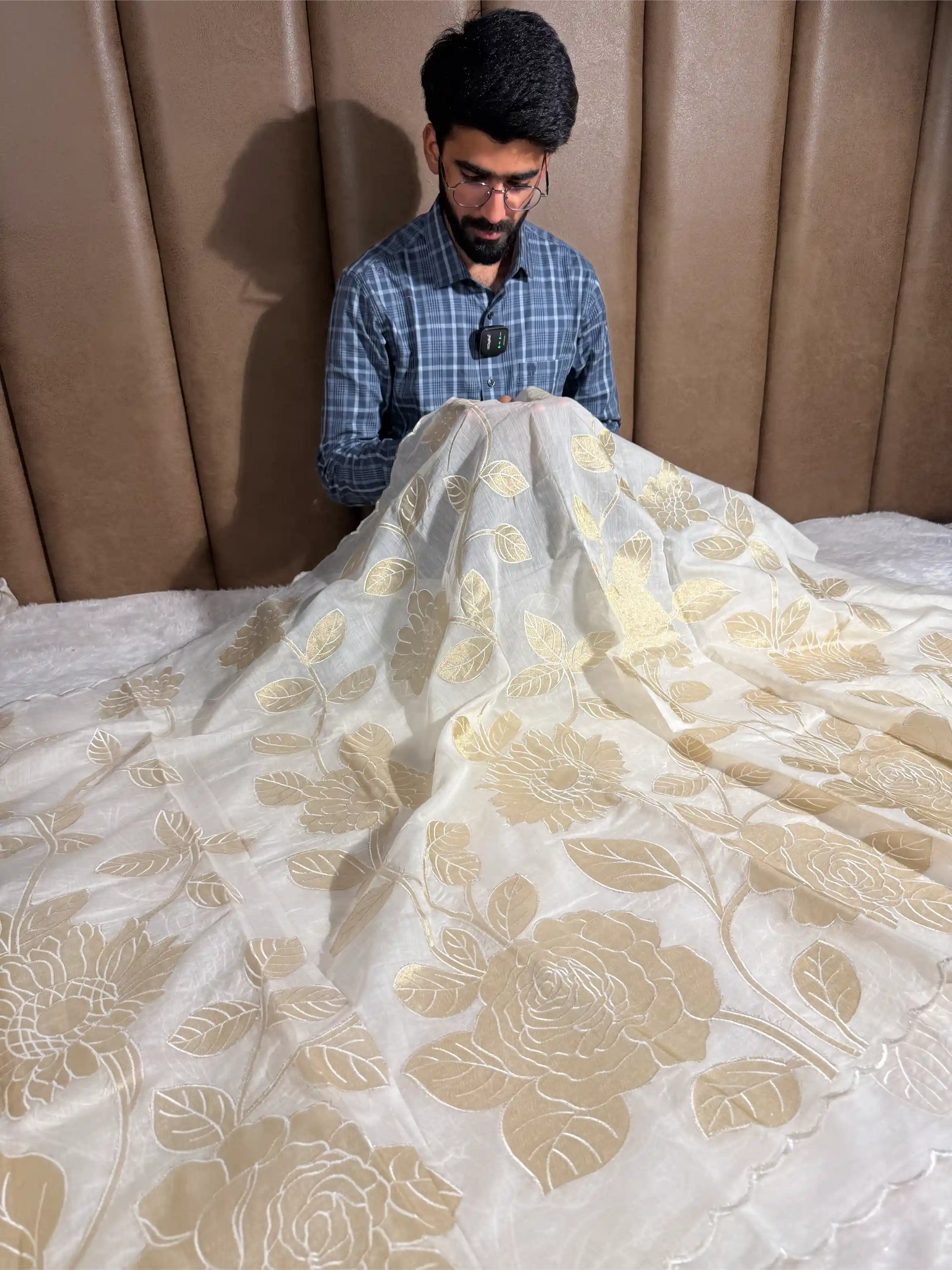 Light Cream Pure Mul Chanderi Appliqué Work Banarasi Saree