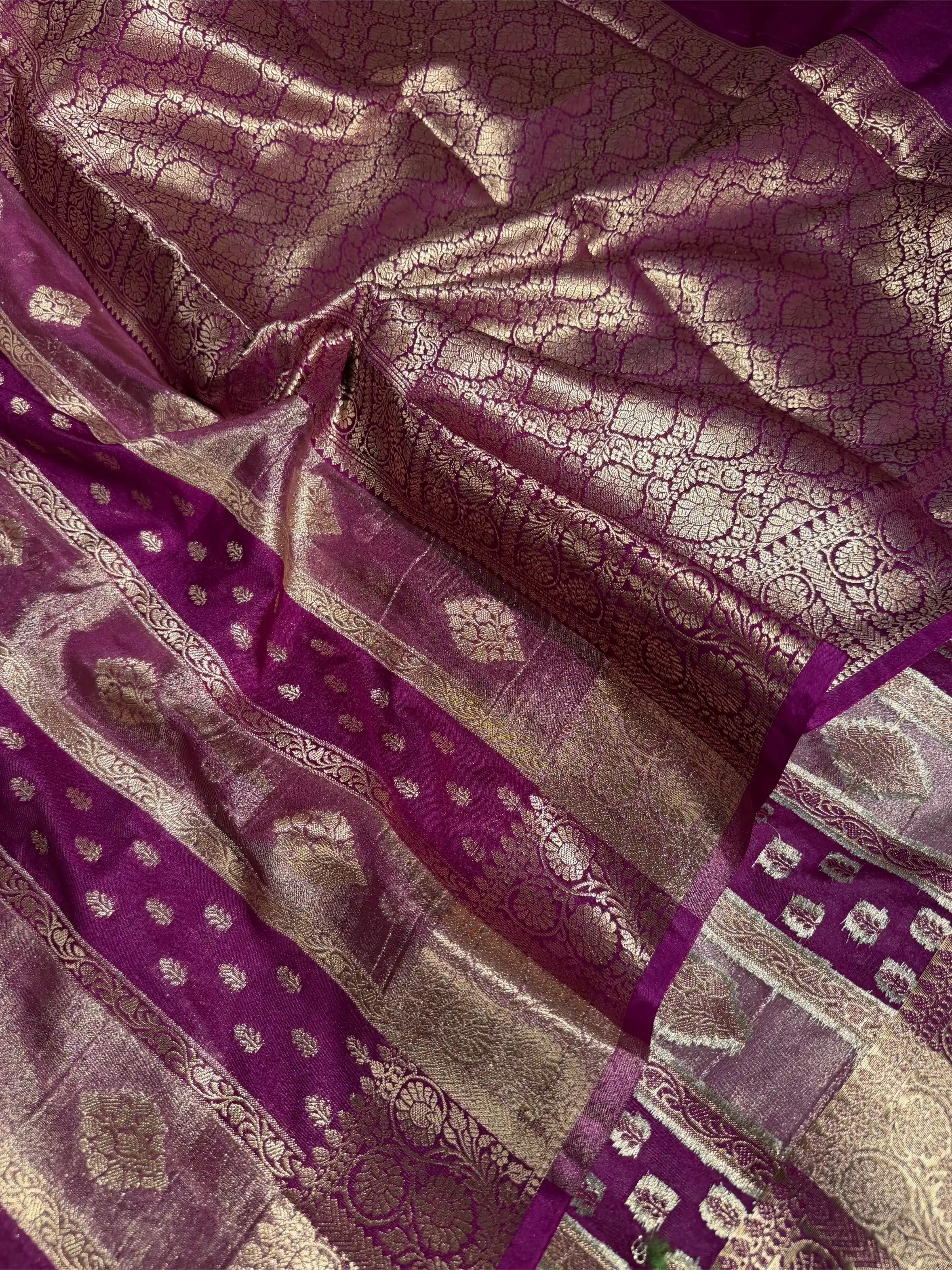 Light Majenta Eccentric Georgette Tissue Silk Banarasi Saree