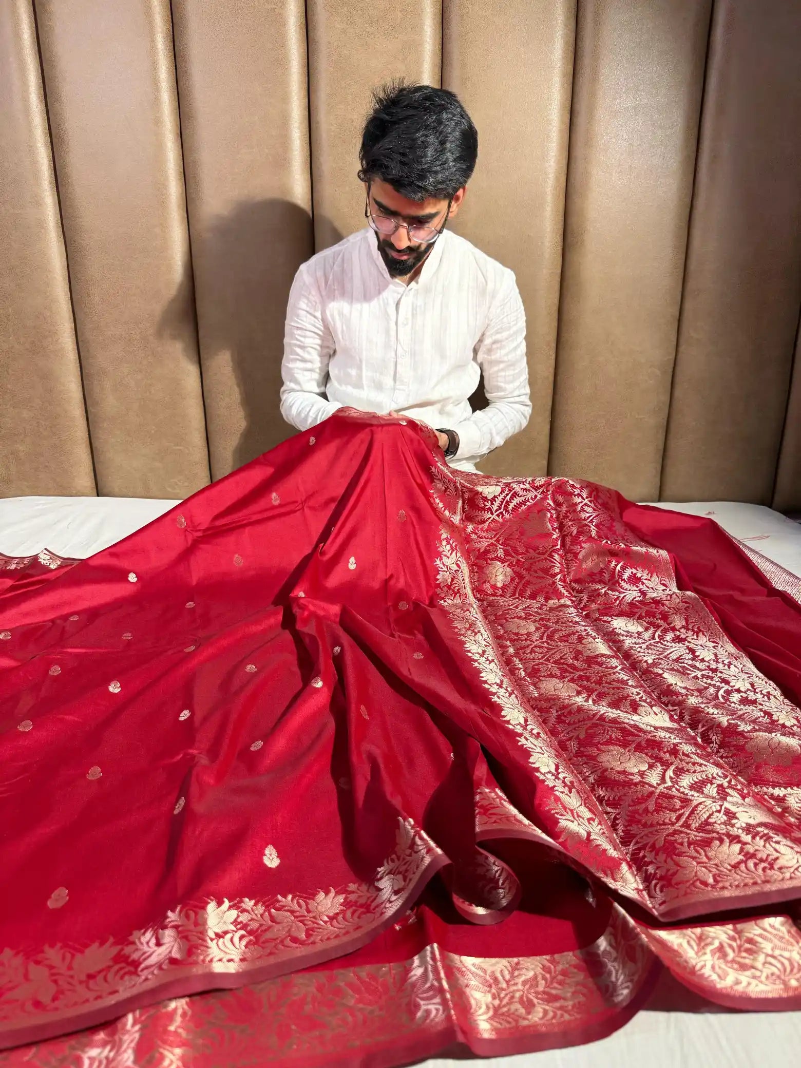 Light Maroon Semi Katan Silk Zari Buti Banarasi Saree
