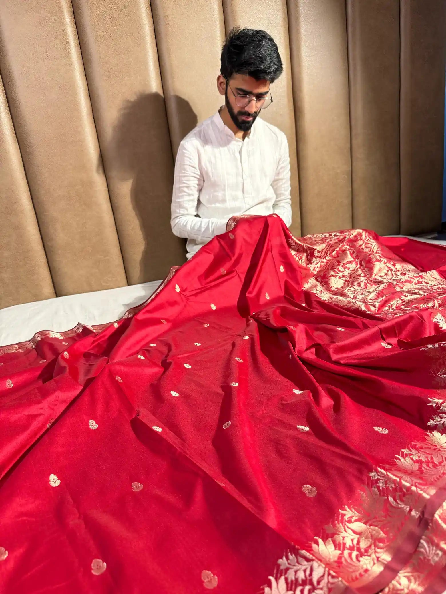 Light Maroon Semi Katan Silk Zari Buti Banarasi Saree