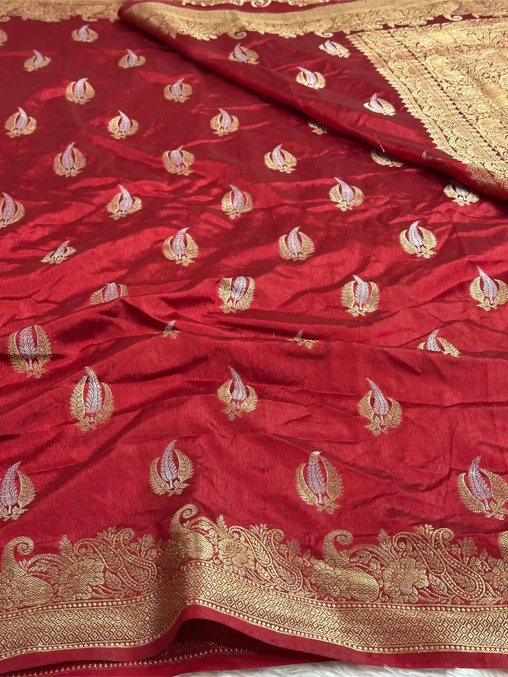 Light Maroon Shade Warm Silk Traditional Banarasi Saree