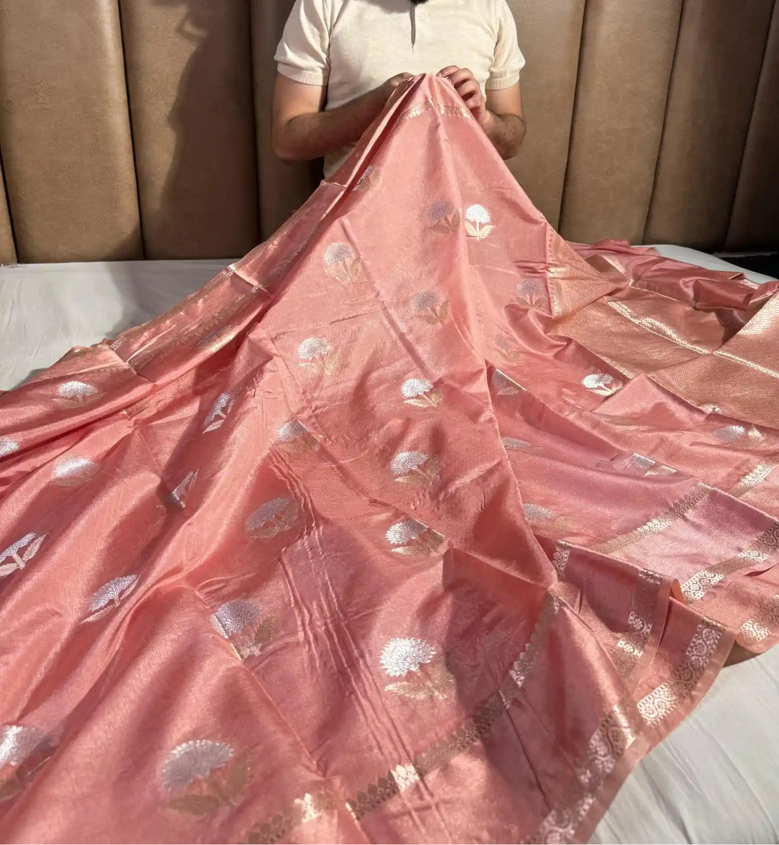 Light Peach Chiniya Silk Flower Buta Banarasi Saree