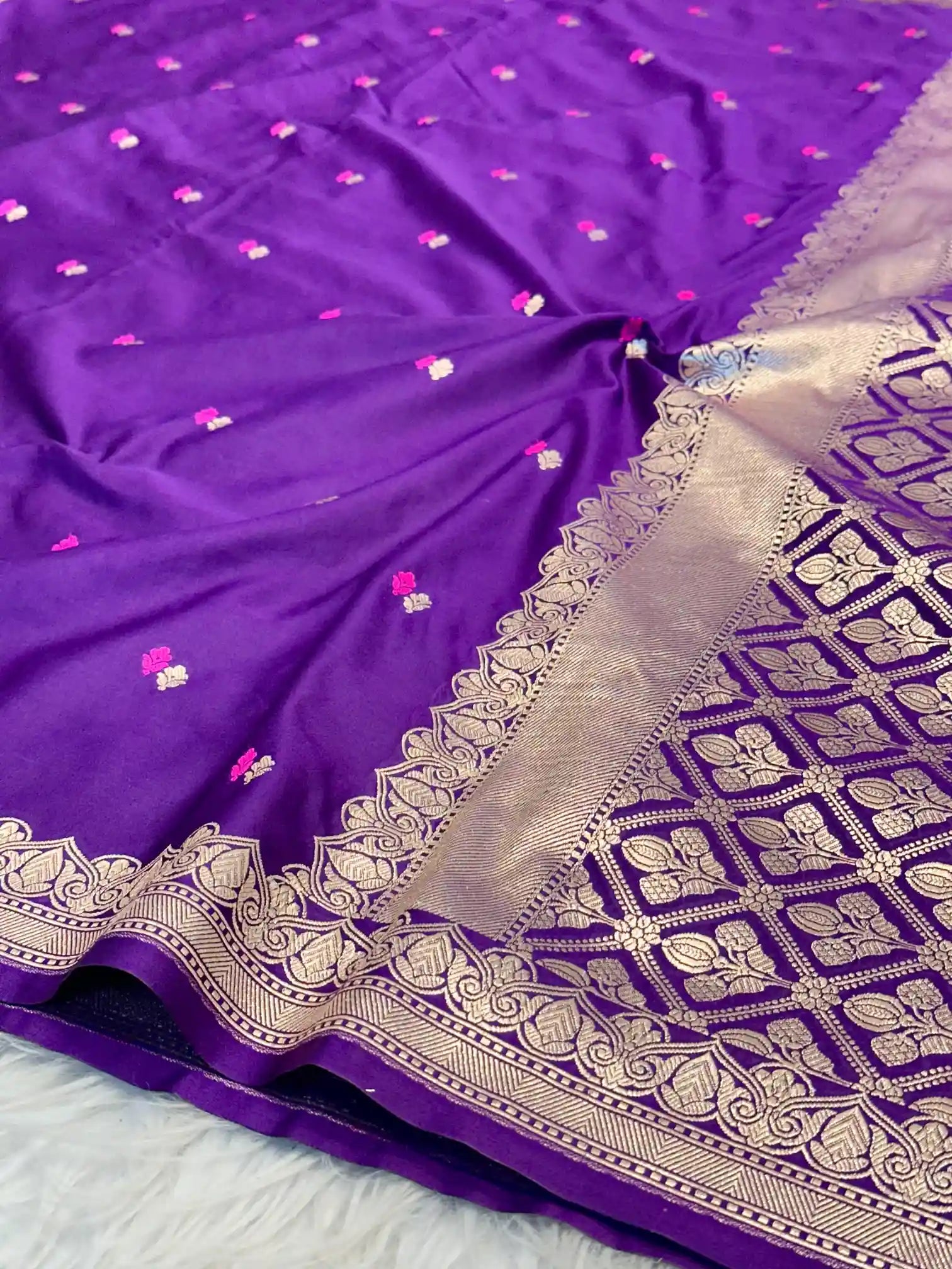 Light Purple Pretty Motifs Weave Mashru Silk Saree