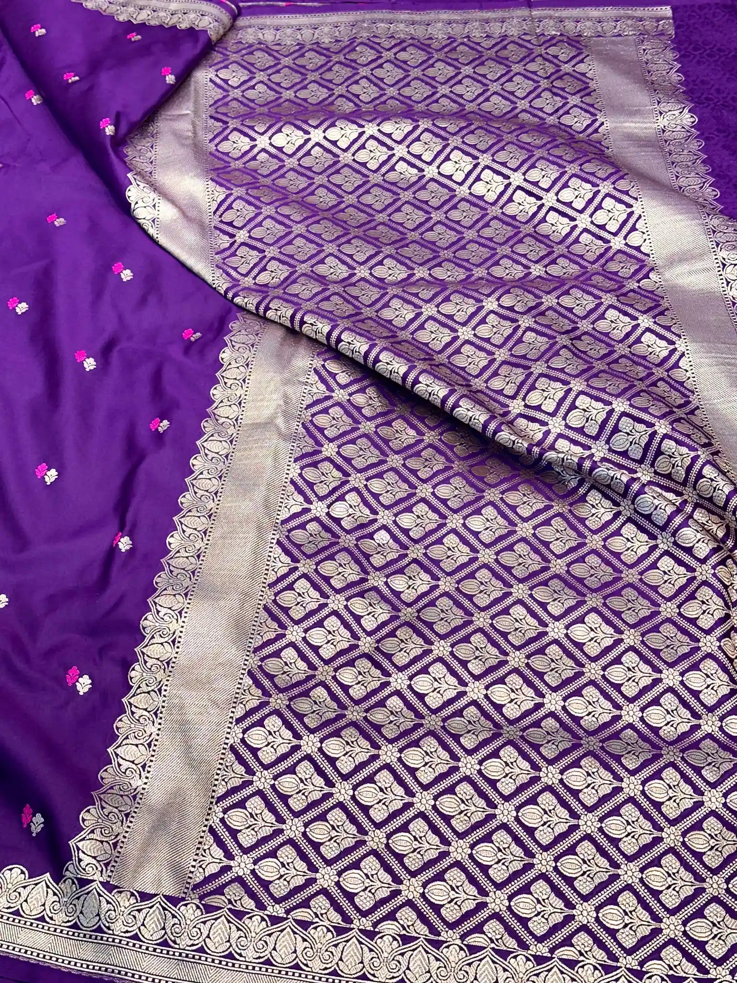 Light Purple Pretty Motifs Weave Mashru Silk Saree